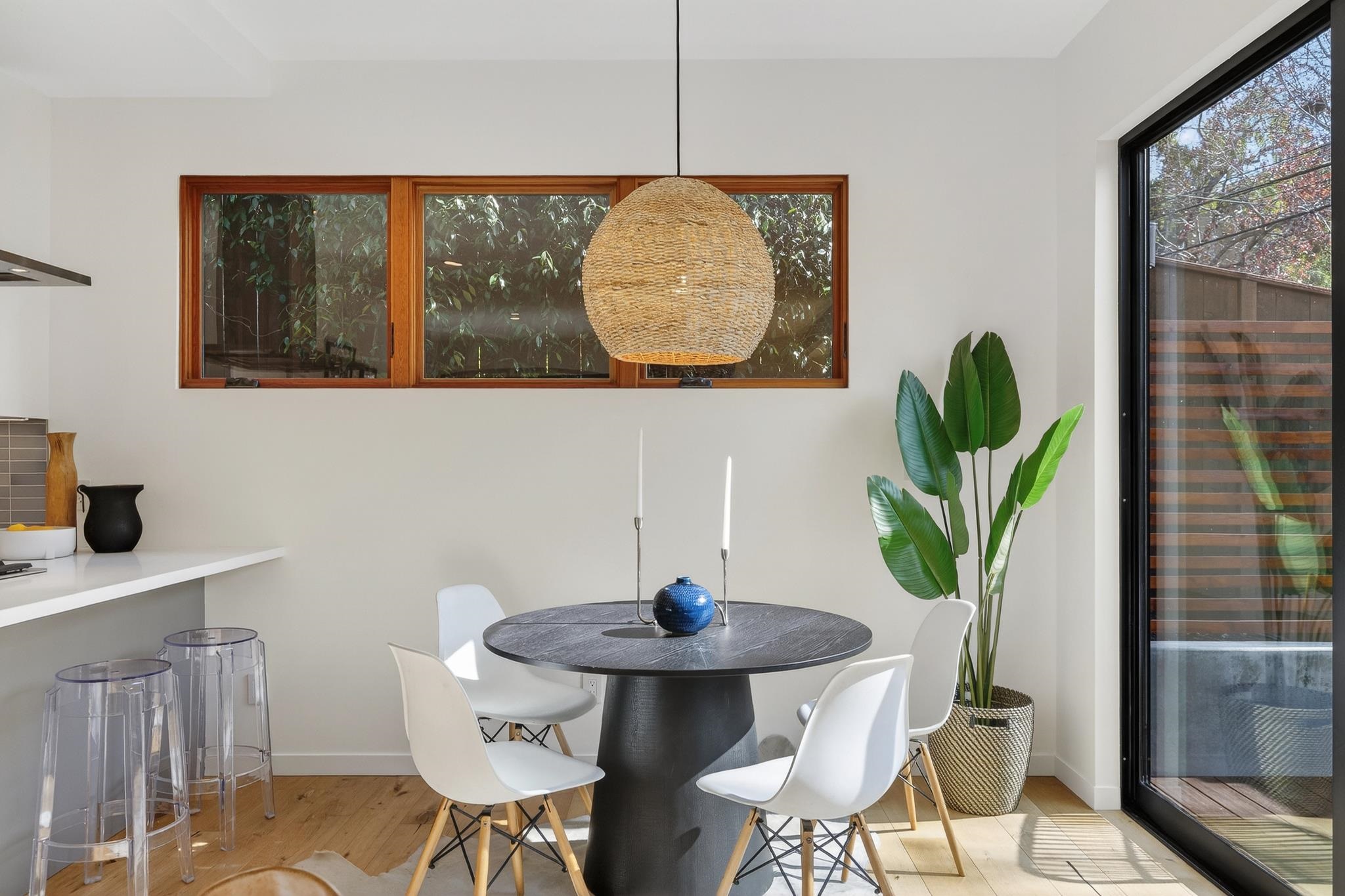 Detail Gallery Image 11 of 48 For 577 El Dorado Ave, Oakland,  CA 94611 - 2 Beds | 2/1 Baths