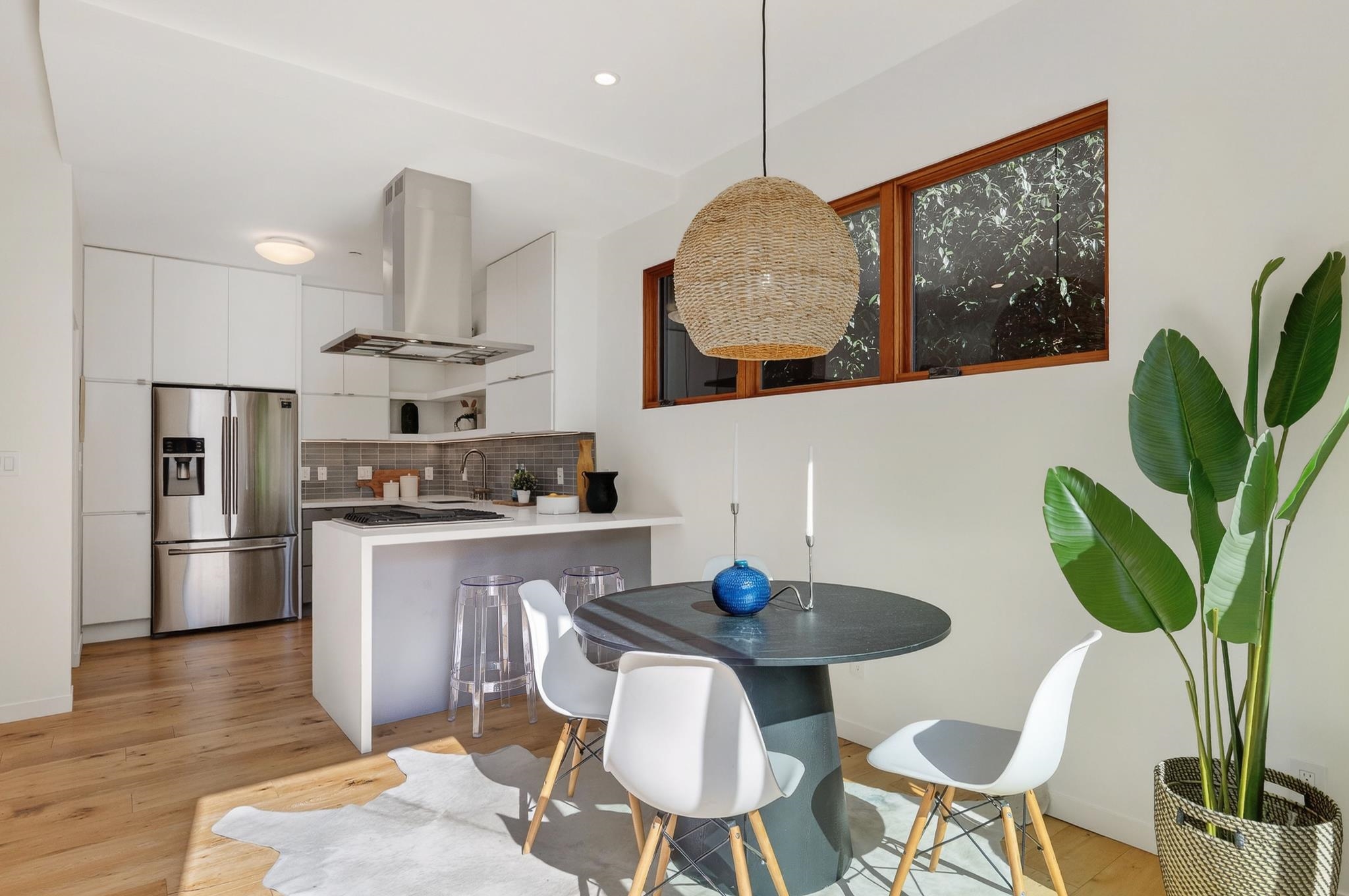 Detail Gallery Image 17 of 48 For 577 El Dorado Ave, Oakland,  CA 94611 - 2 Beds | 2/1 Baths