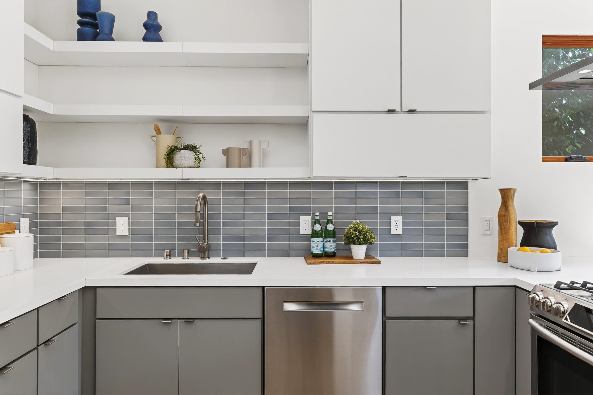 Detail Gallery Image 23 of 48 For 577 El Dorado Ave, Oakland,  CA 94611 - 2 Beds | 2/1 Baths