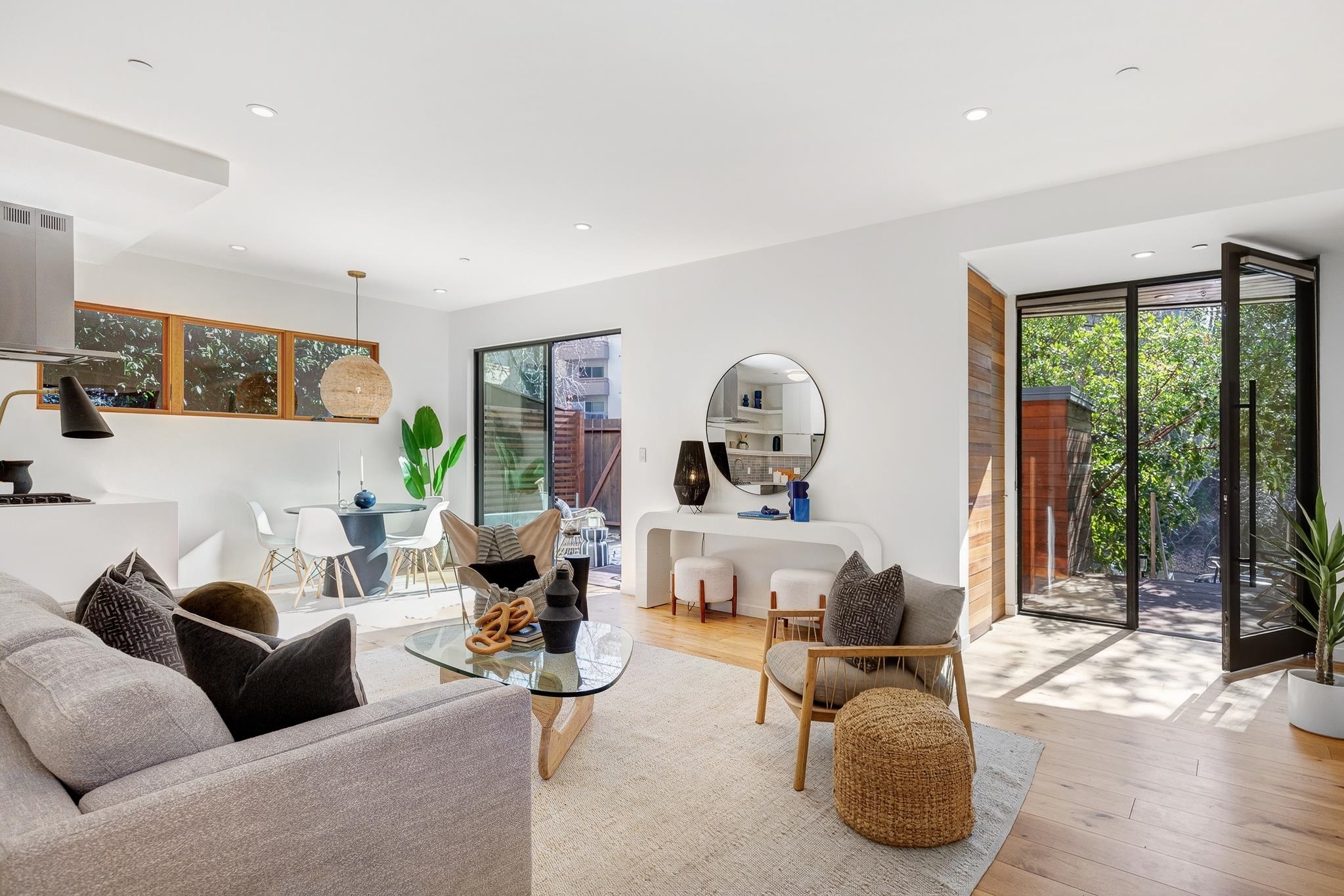 Detail Gallery Image 6 of 48 For 577 El Dorado Ave, Oakland,  CA 94611 - 2 Beds | 2/1 Baths