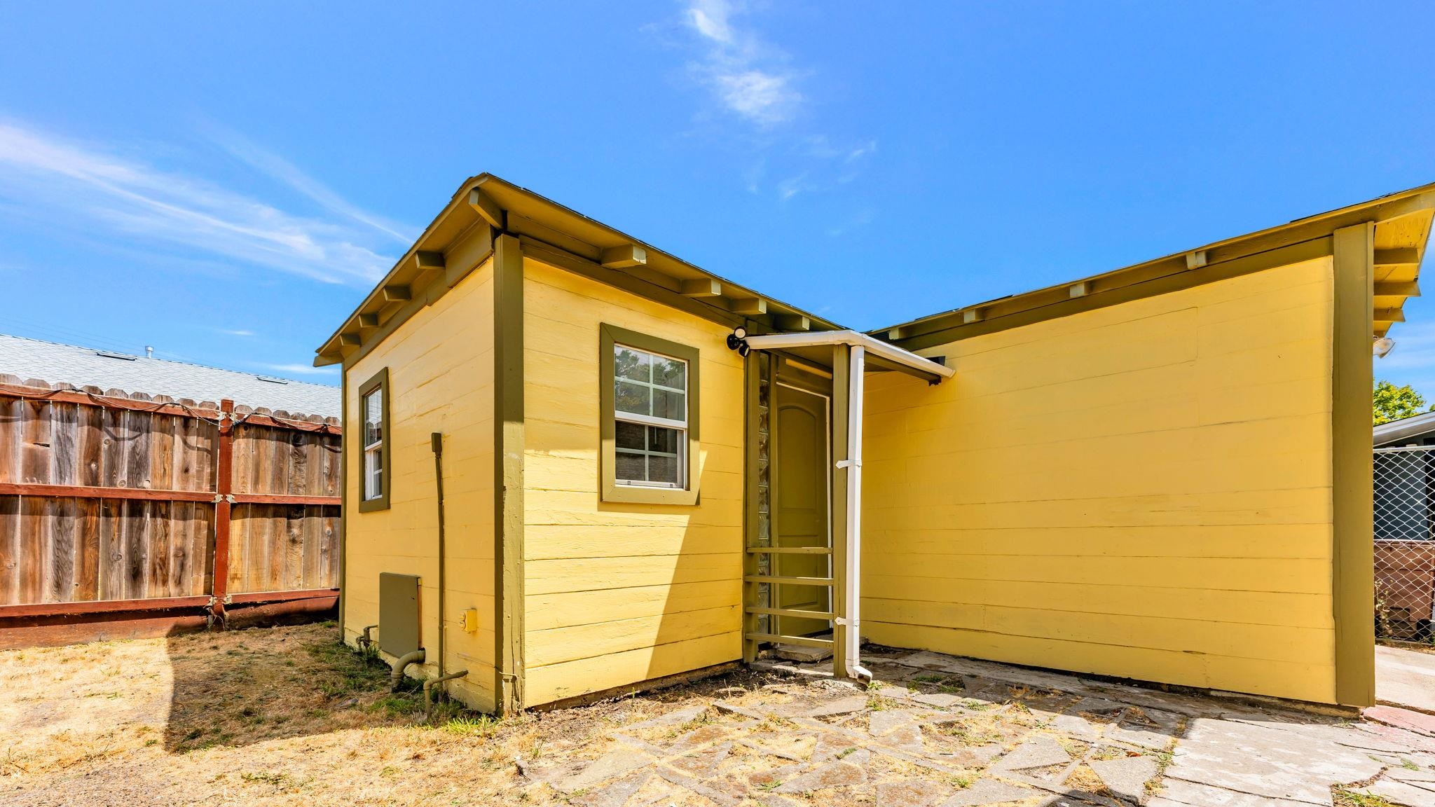 Detail Gallery Image 29 of 35 For 528 La Prenda Dr, Oakland,  CA 94603 - 3 Beds | 1 Baths