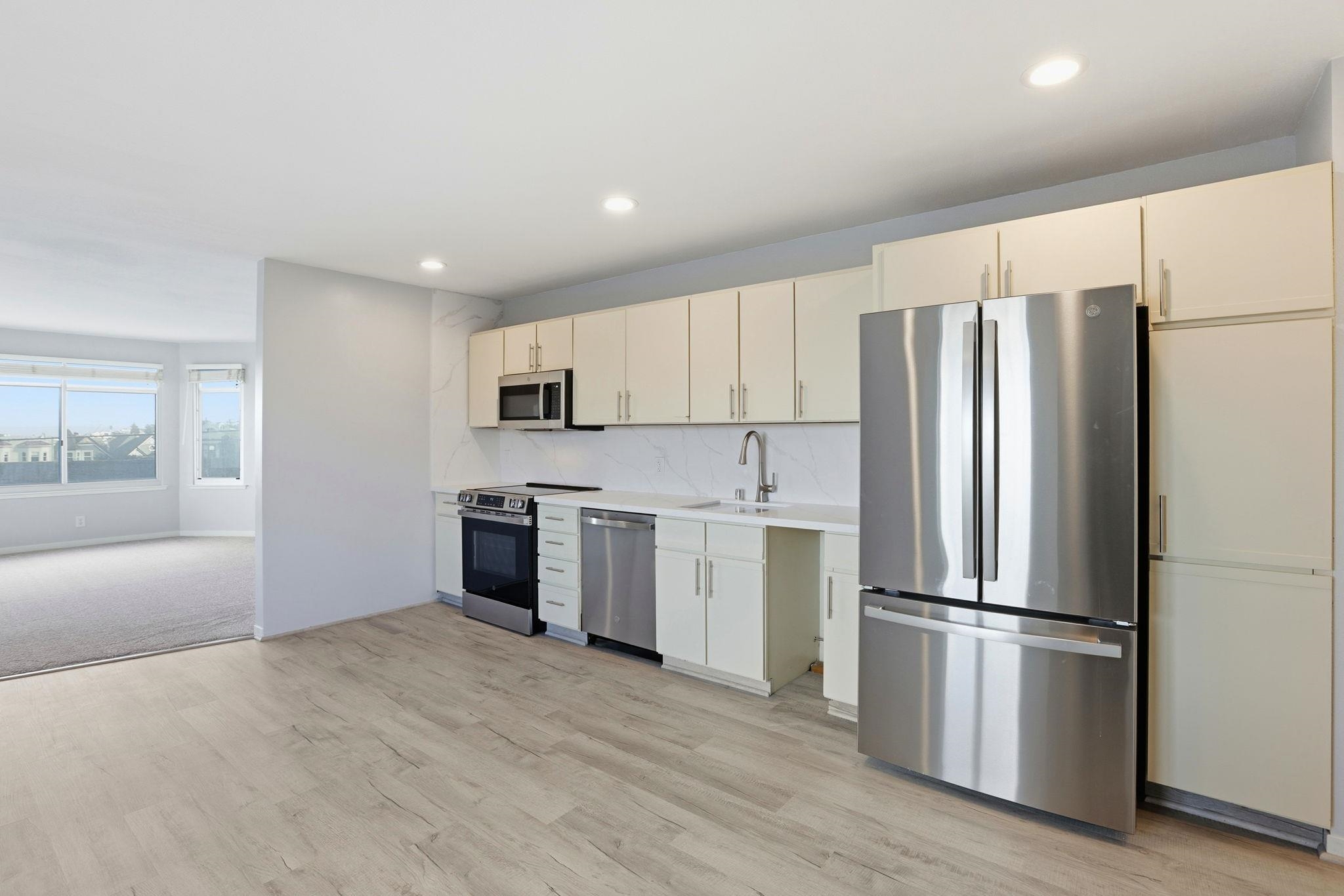 Detail Gallery Image 10 of 59 For 450 San Bruno Ave #2,  San Francisco,  CA 94110 - 3 Beds | 3 Baths