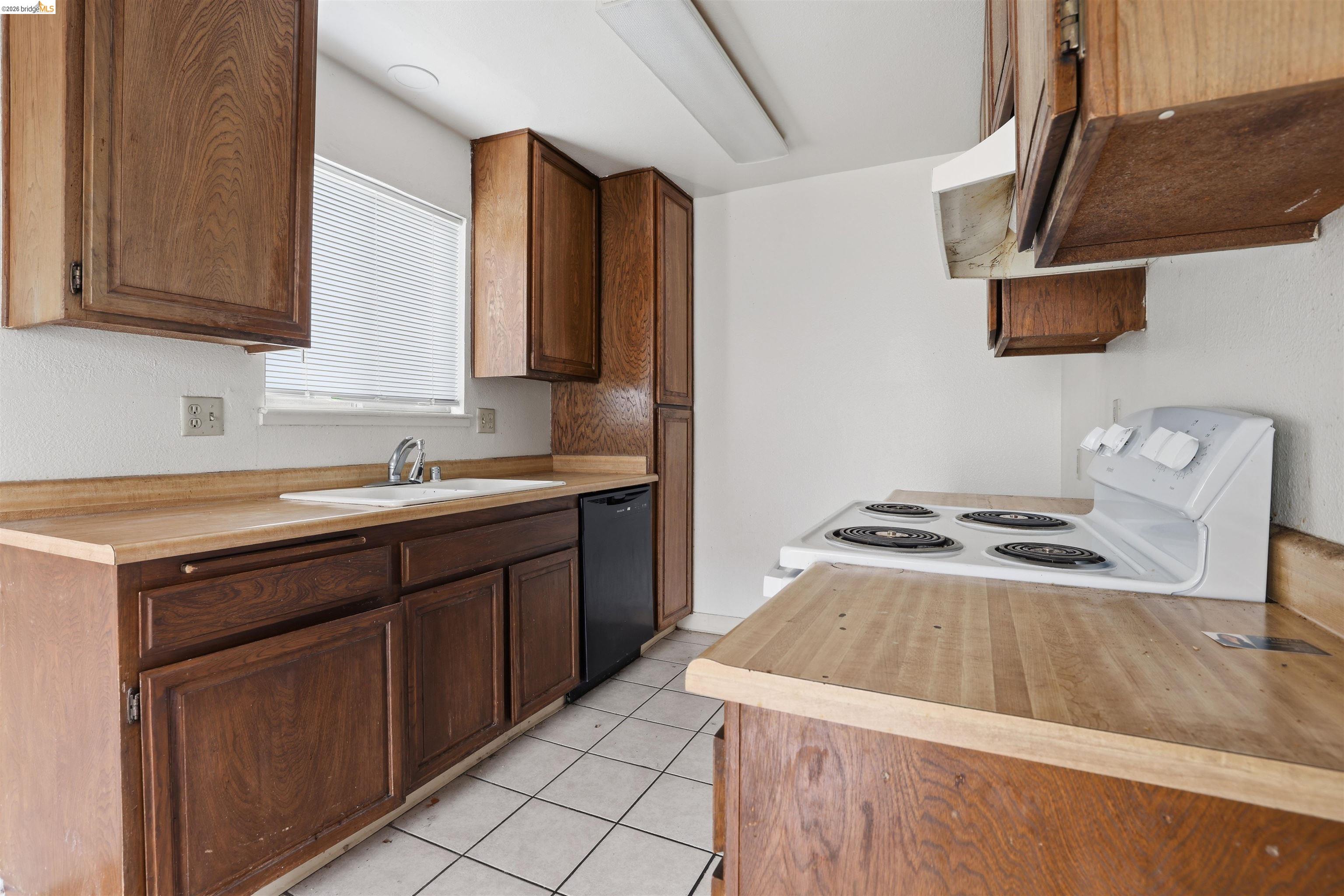 Detail Gallery Image 39 of 56 For 1443-47 San Rocco Circle, Stockton,  CA 95207 - – Beds | – Baths