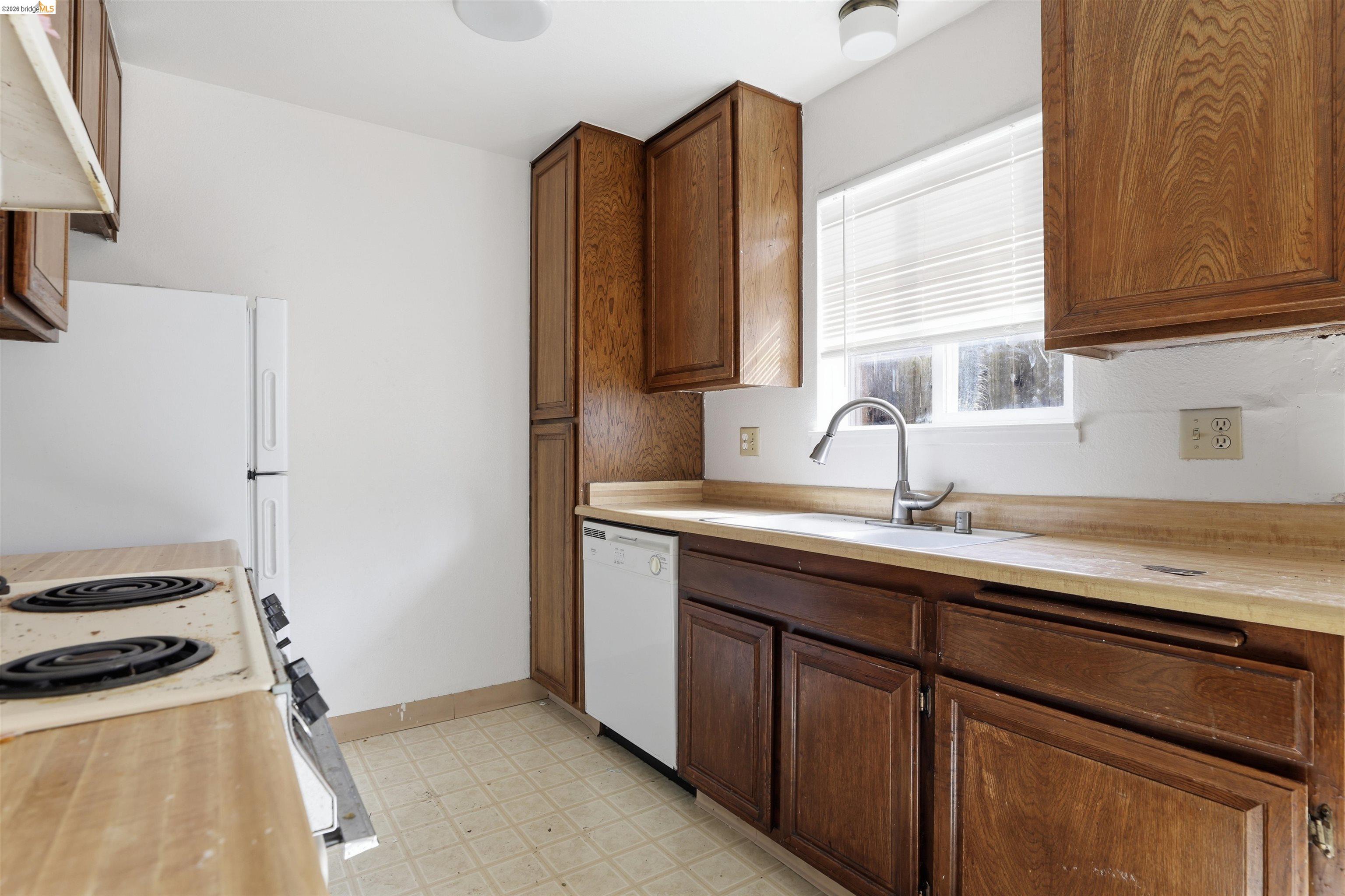 Detail Gallery Image 10 of 56 For 1443-47 San Rocco Circle, Stockton,  CA 95207 - – Beds | – Baths