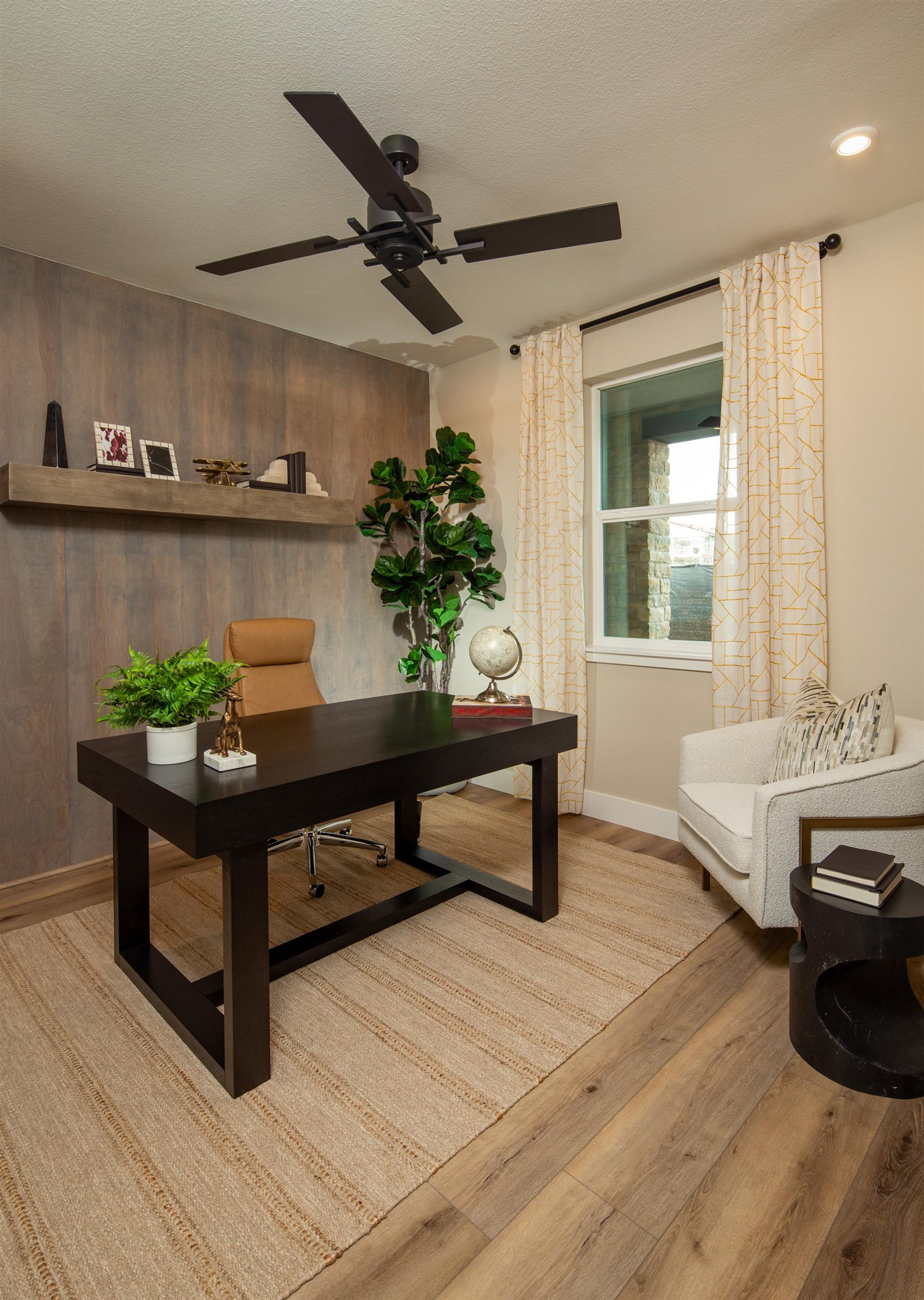 Detail Gallery Image 3 of 13 For 904 More Lane #1802,  Morgan Hill,  CA 95037 - 3 Beds | 3/1 Baths