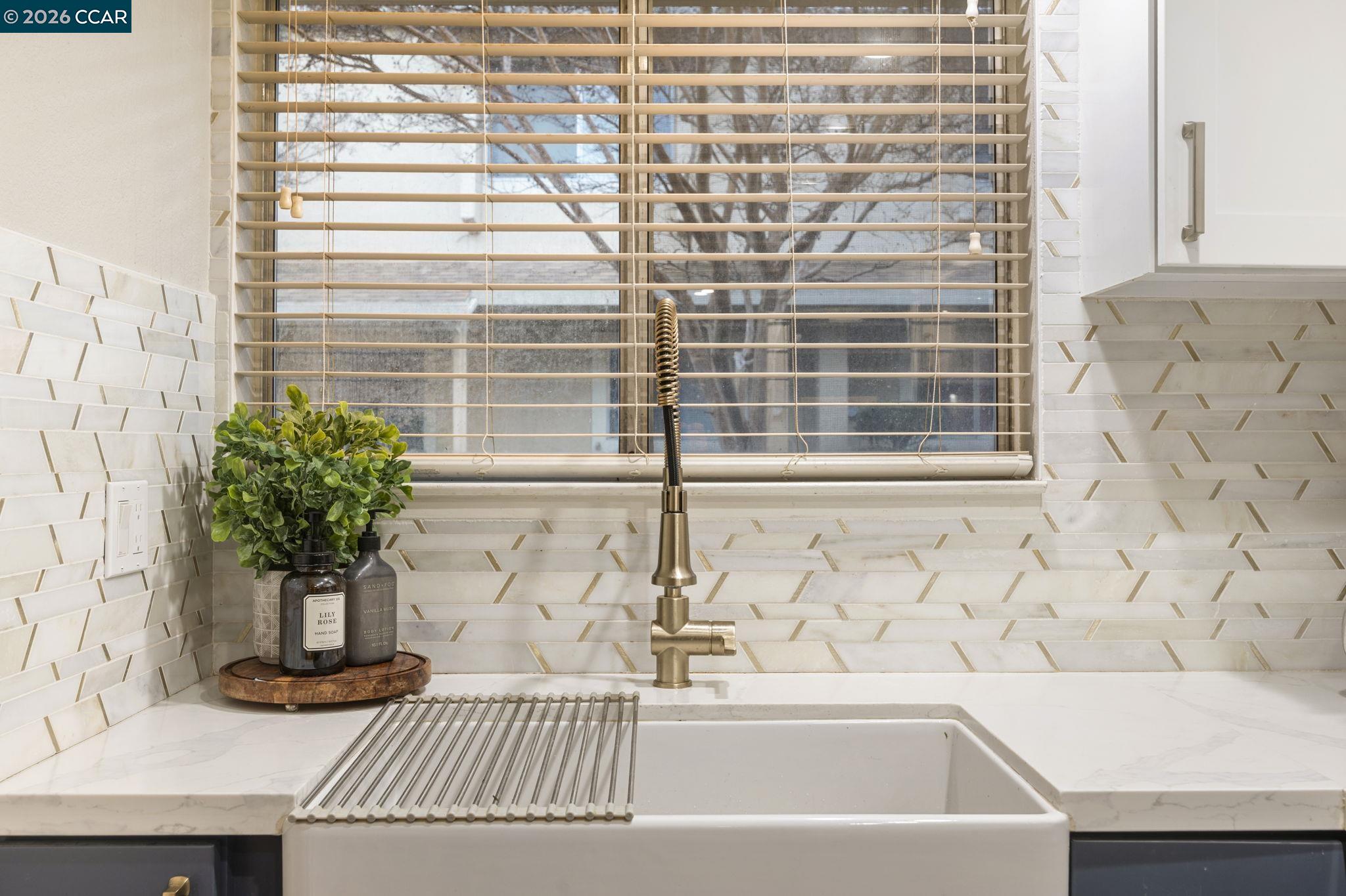 Detail Gallery Image 5 of 31 For 1941 Grande Cir #71,  Fairfield,  CA 94533 - 2 Beds | 1/1 Baths