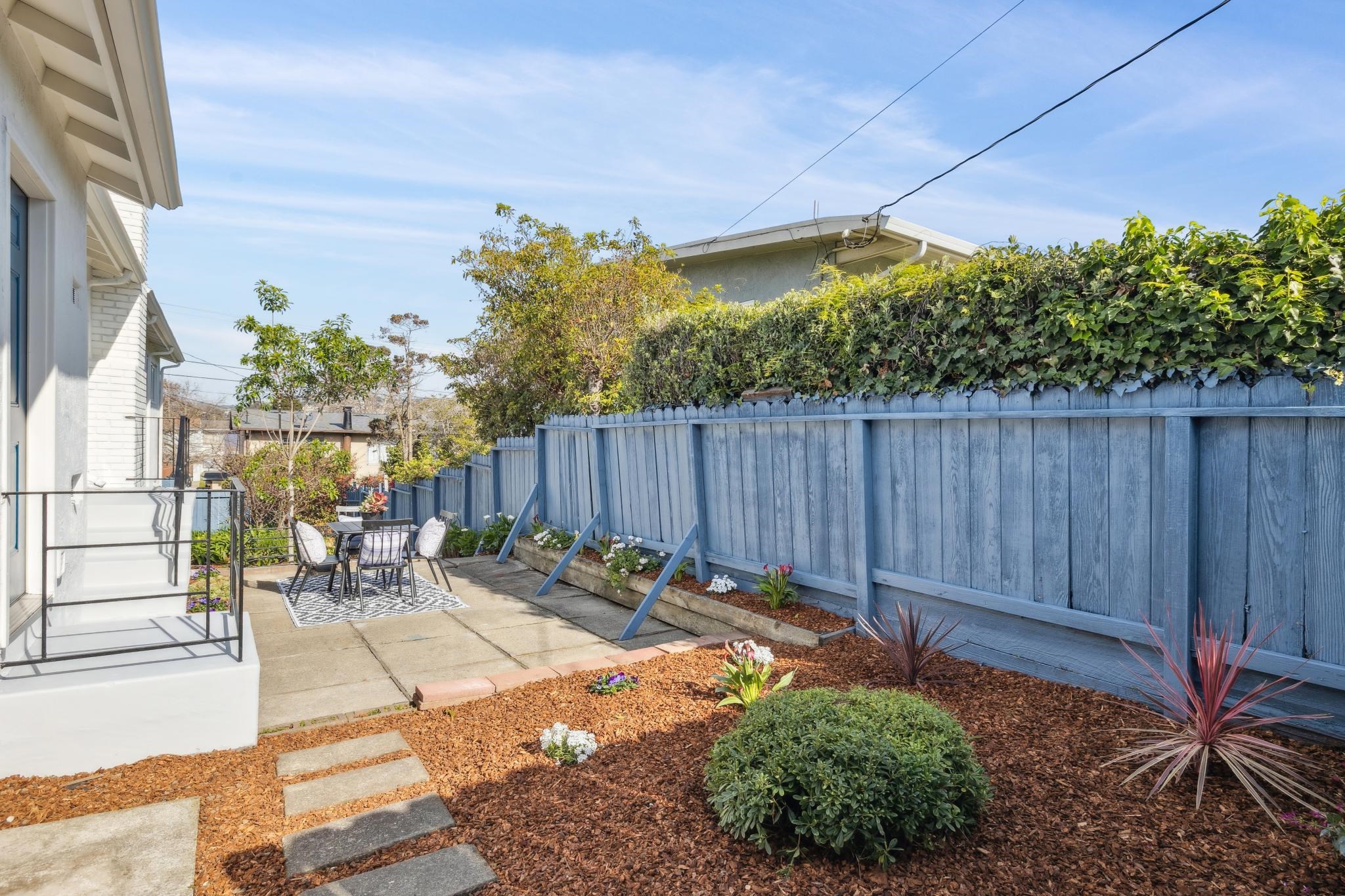 Detail Gallery Image 41 of 51 For 5355 Bayview Ave, Richmond,  CA 94804 - 3 Beds | 2 Baths