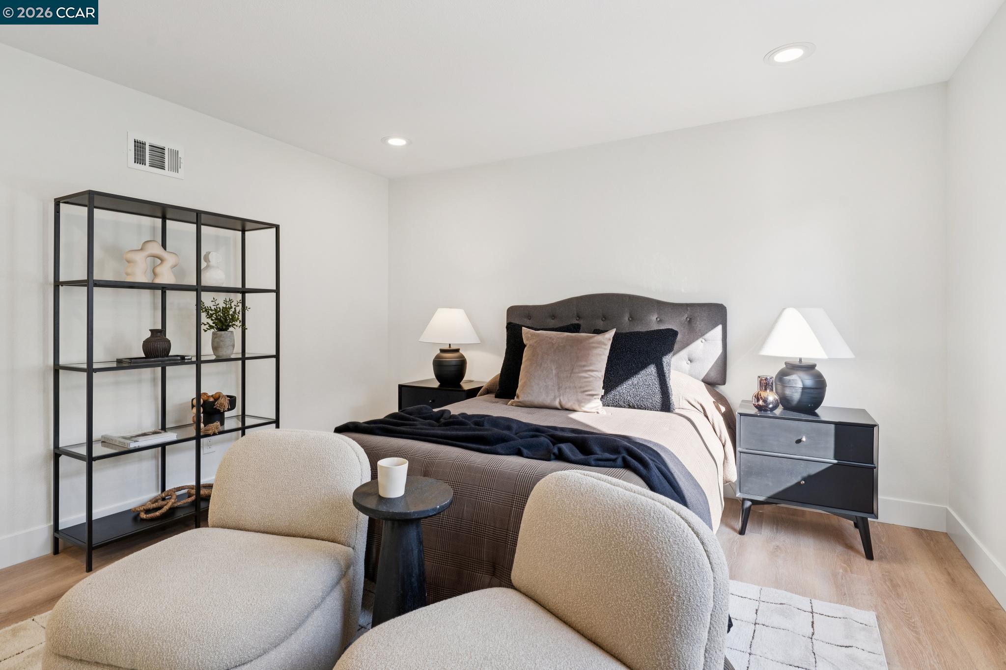 Photo #16: 41122868 Listing: Photo #16