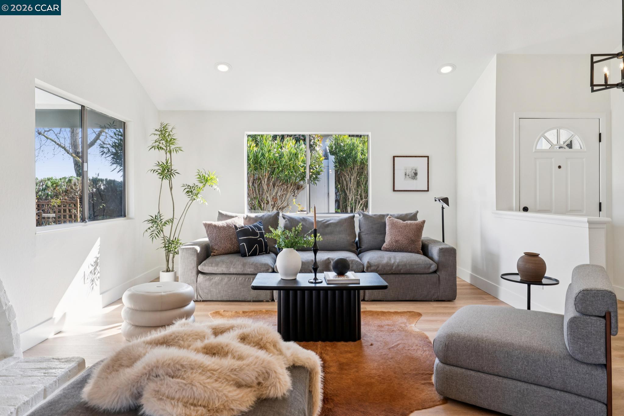 Photo #4: 41122868 Listing: Photo #4