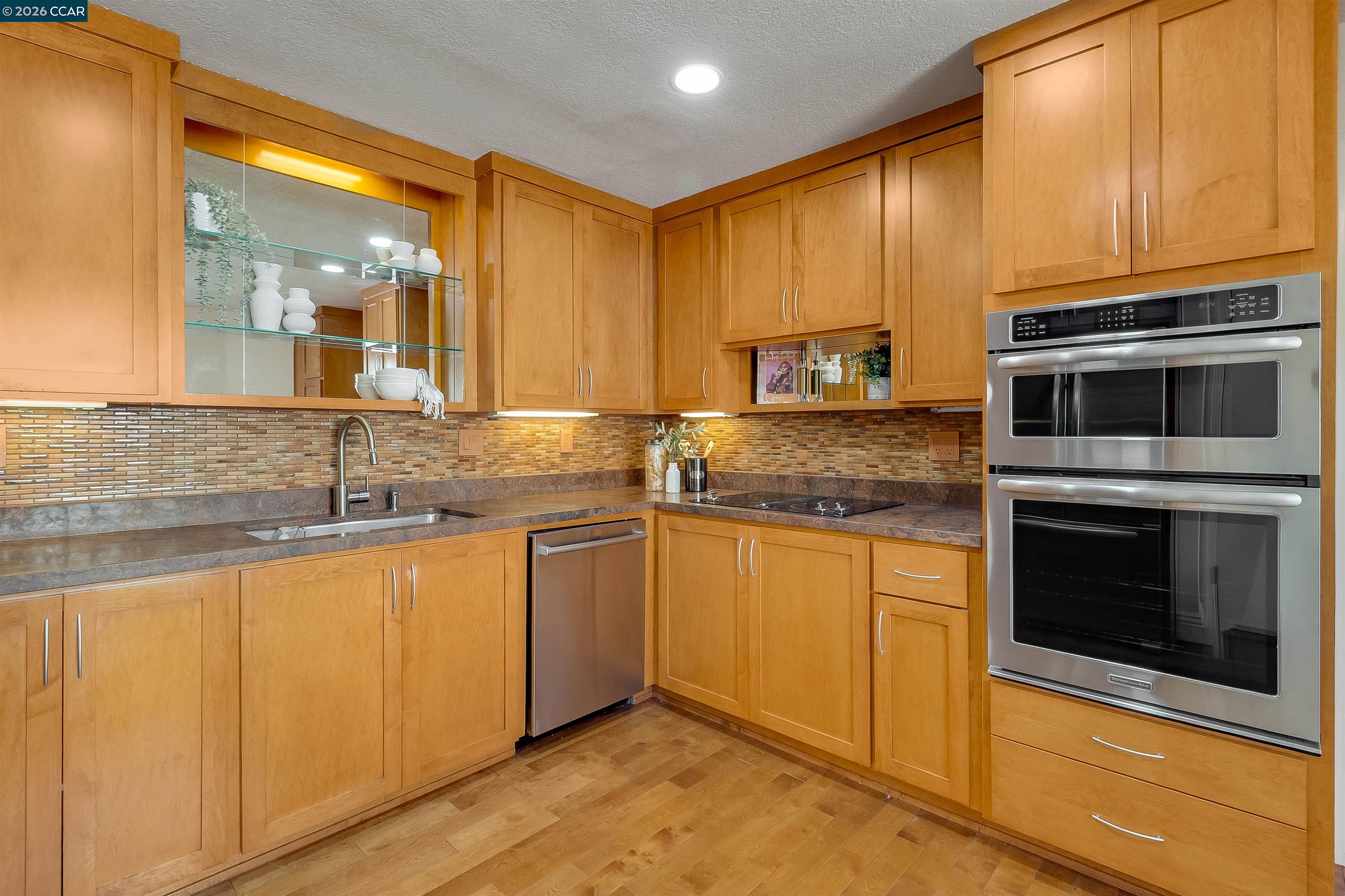 Photo #16: 41122869 Listing: Photo #16