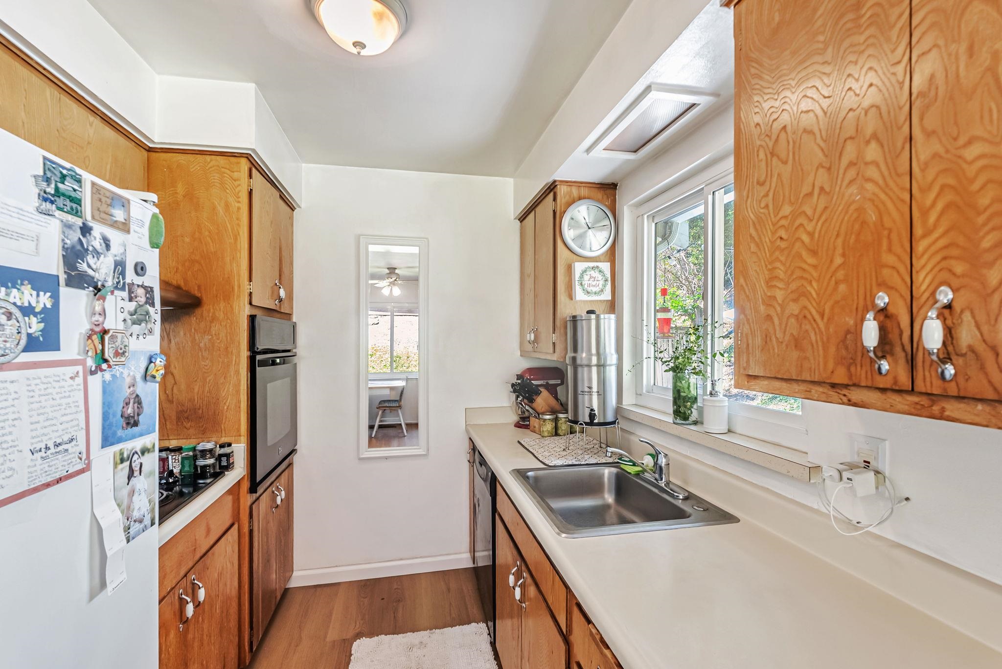 Detail Gallery Image 8 of 25 For 2048-2050 Donald Dr, Moraga,  CA 94556 - – Beds | – Baths