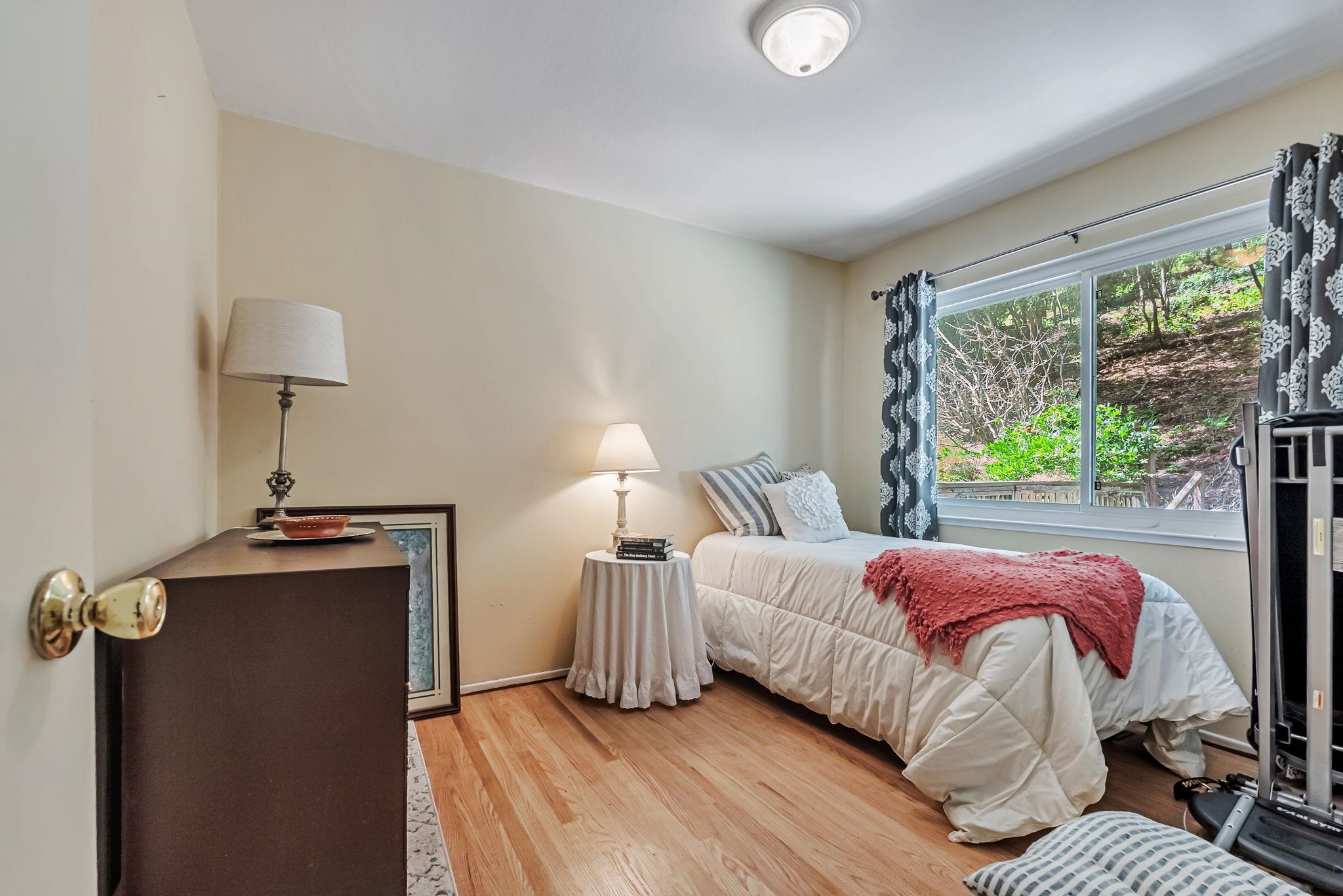 Detail Gallery Image 9 of 25 For 2048-2050 Donald Dr, Moraga,  CA 94556 - – Beds | – Baths