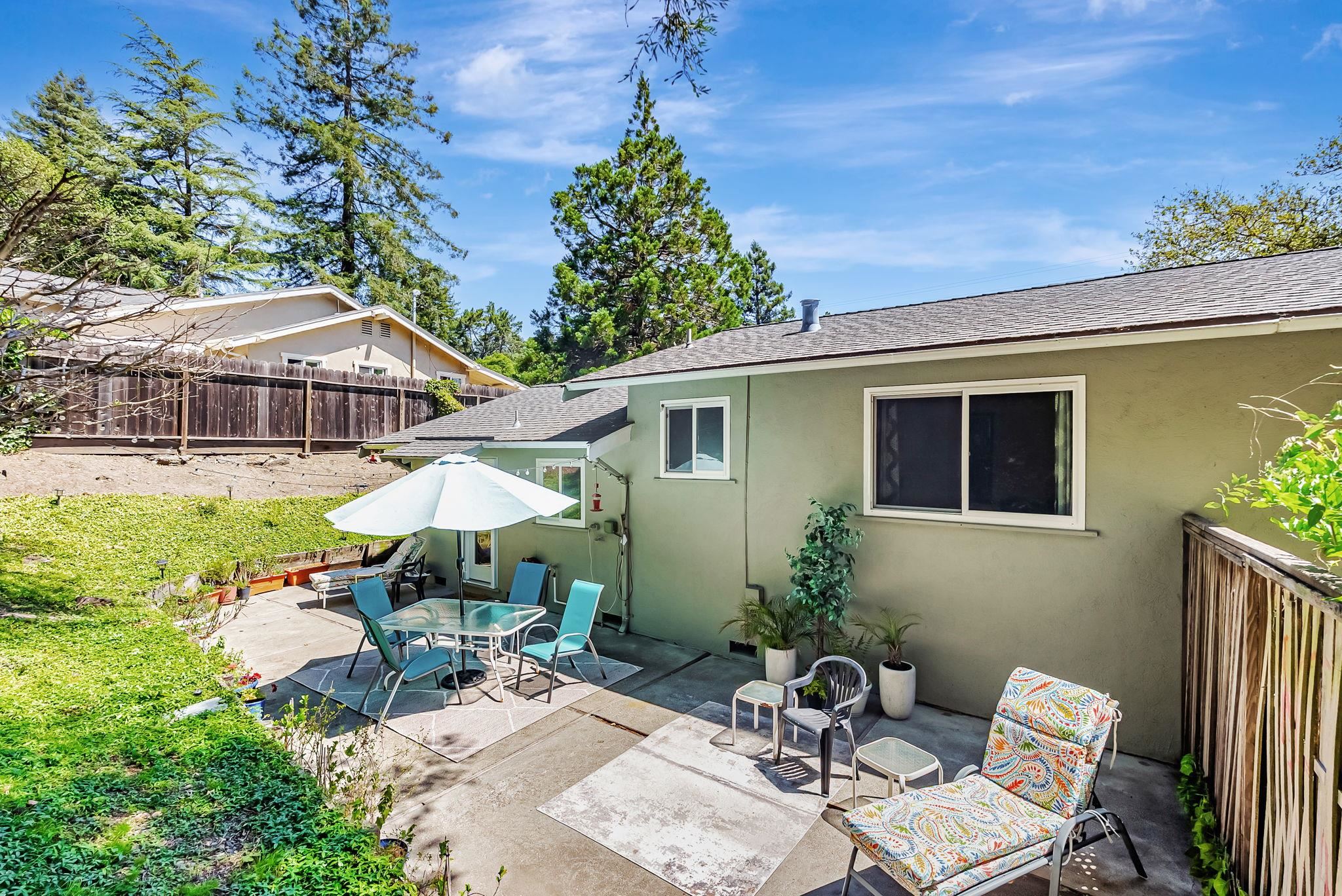 Detail Gallery Image 12 of 24 For 2050 Donald Dr, Moraga,  CA 94556 - 4 Beds | 2 Baths