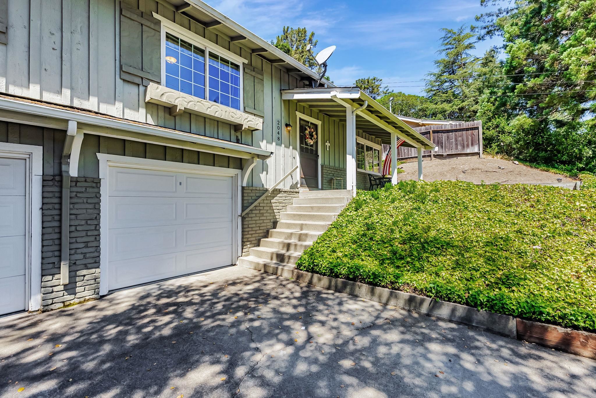 Detail Gallery Image 3 of 24 For 2050 Donald Dr, Moraga,  CA 94556 - 4 Beds | 2 Baths
