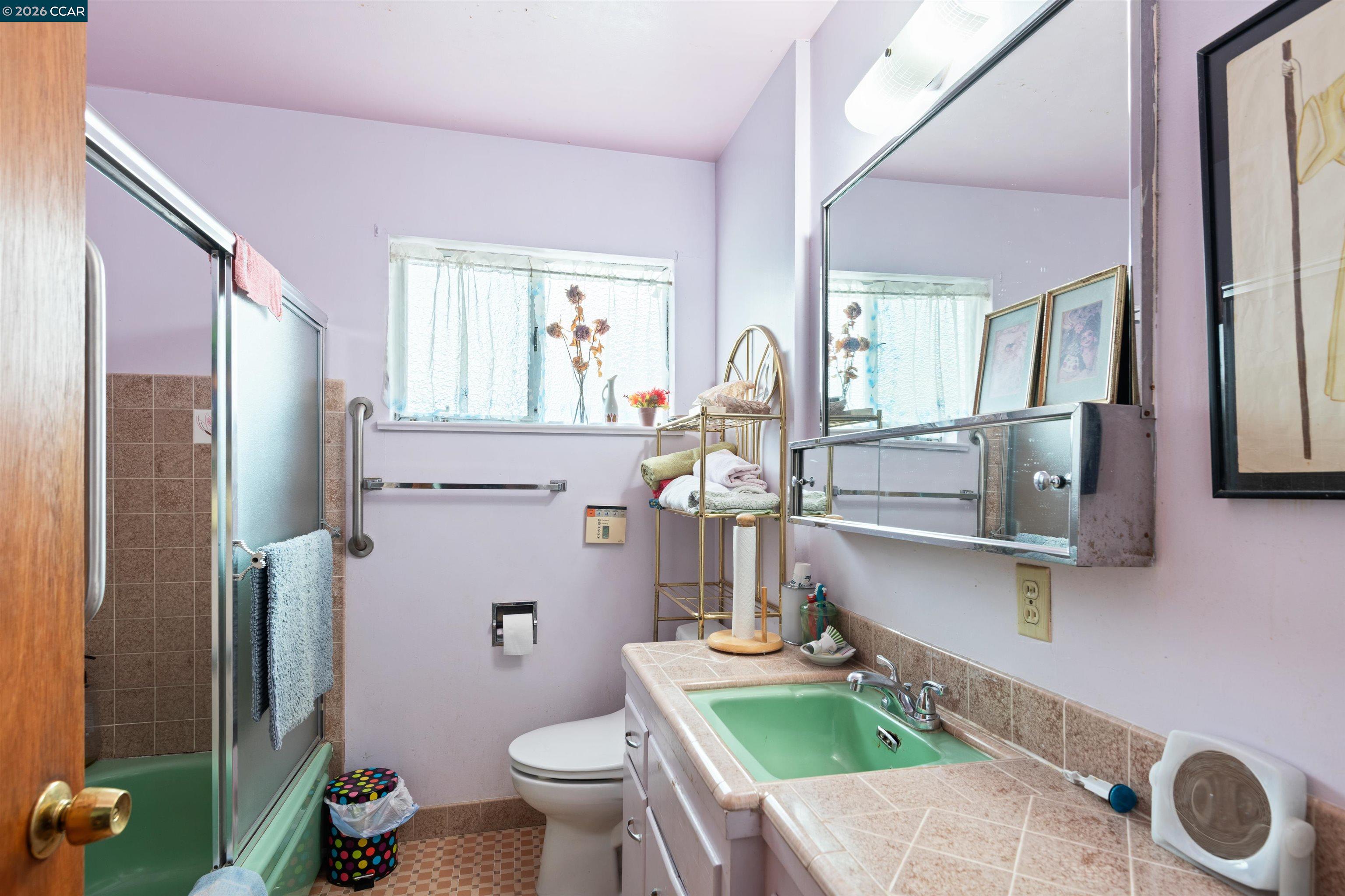 Detail Gallery Image 13 of 24 For 5988 Monterey Ave, Richmond,  CA 94805 - 2 Beds | 1/1 Baths