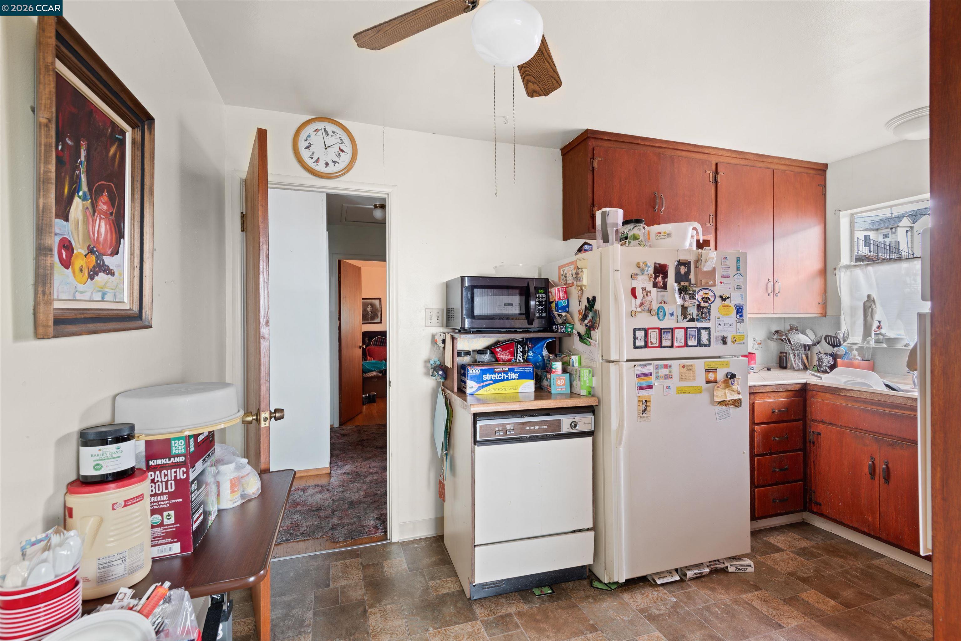 Detail Gallery Image 10 of 24 For 5988 Monterey Ave, Richmond,  CA 94805 - 2 Beds | 1/1 Baths