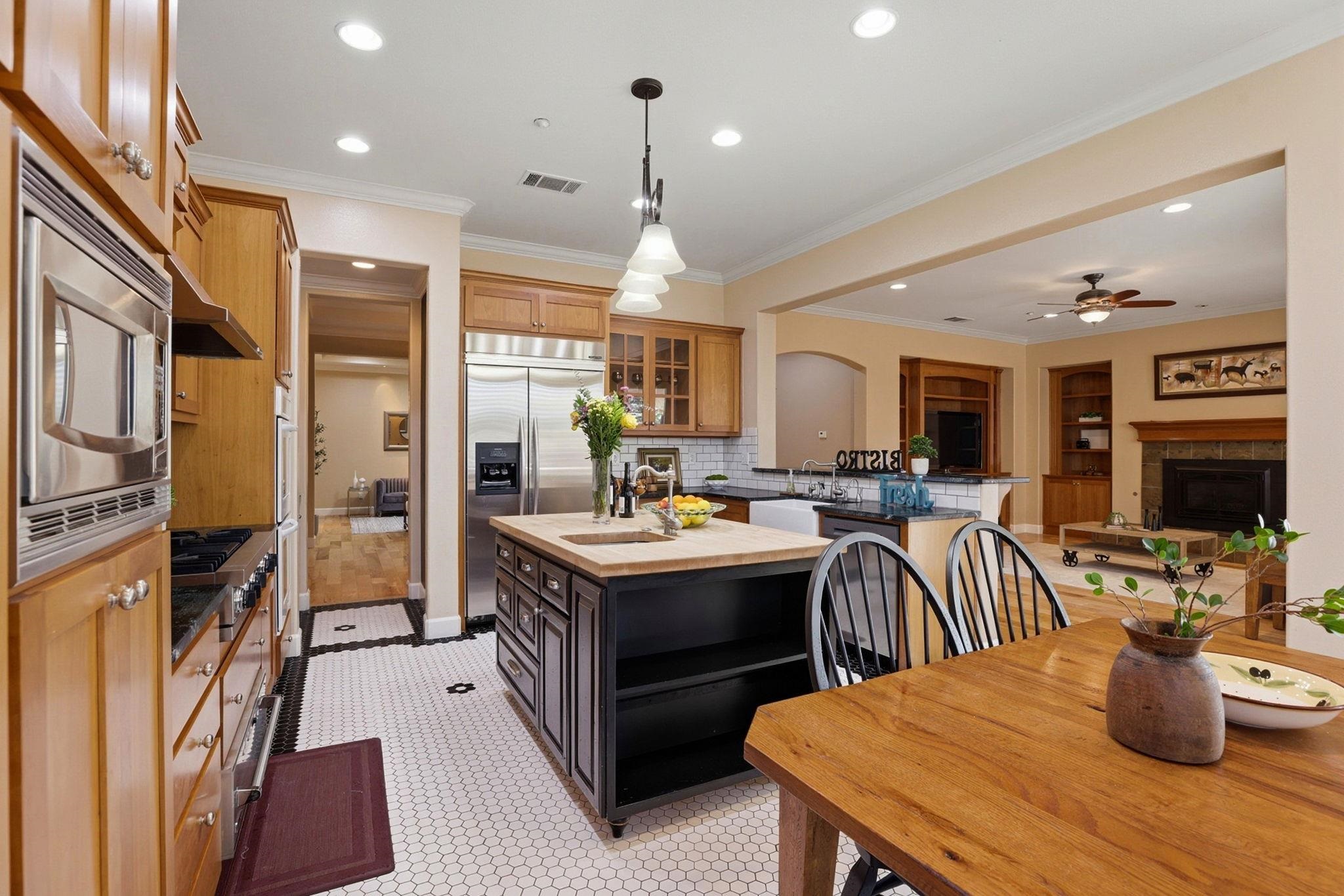 Detail Gallery Image 14 of 50 For 3075 Olivoro Ct, Livermore,  CA 94550 - 3 Beds | 2/1 Baths