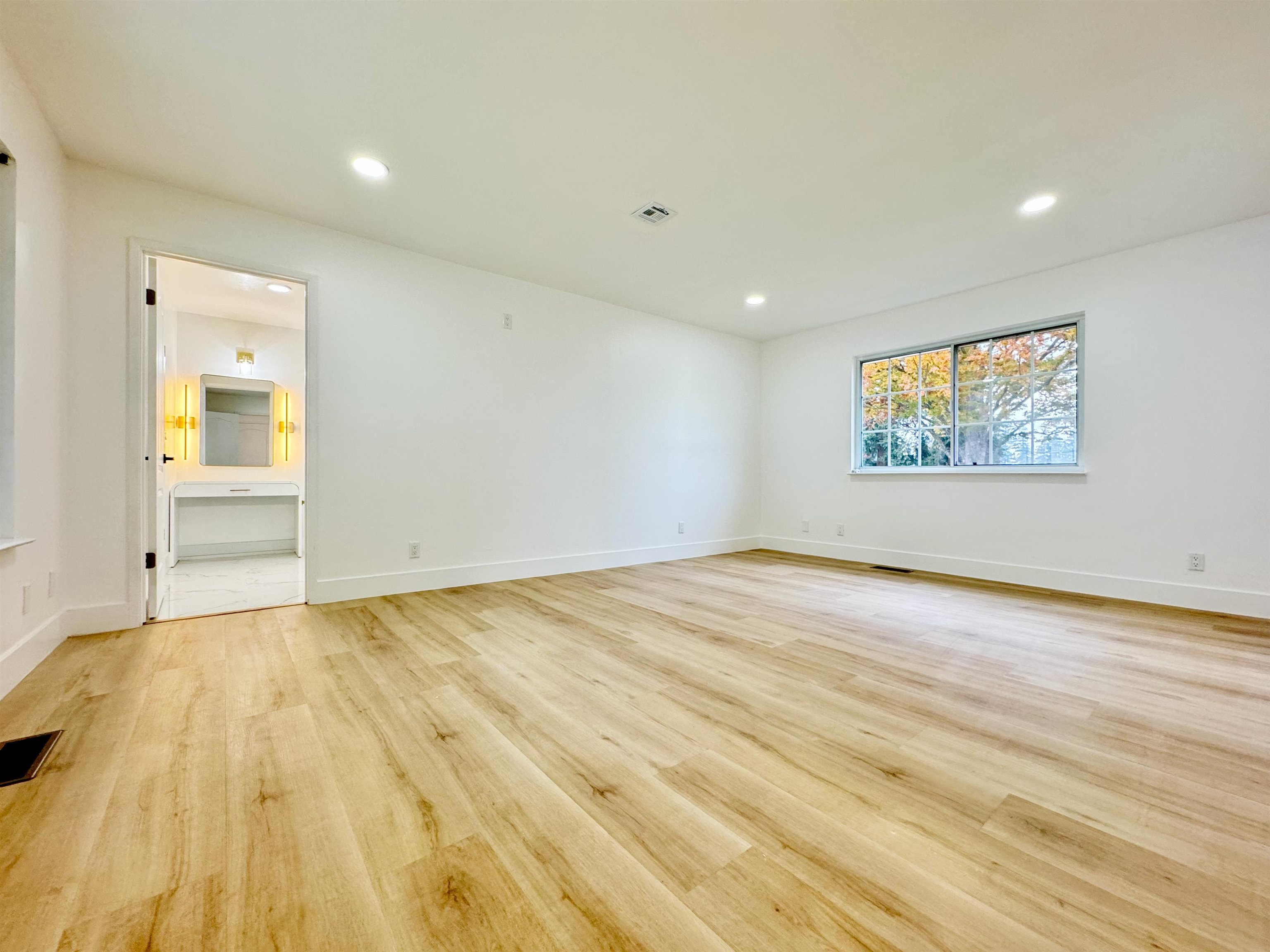 Detail Gallery Image 15 of 60 For 838 Virginia Ave, Lodi,  CA 95242 - 4 Beds | 4/1 Baths