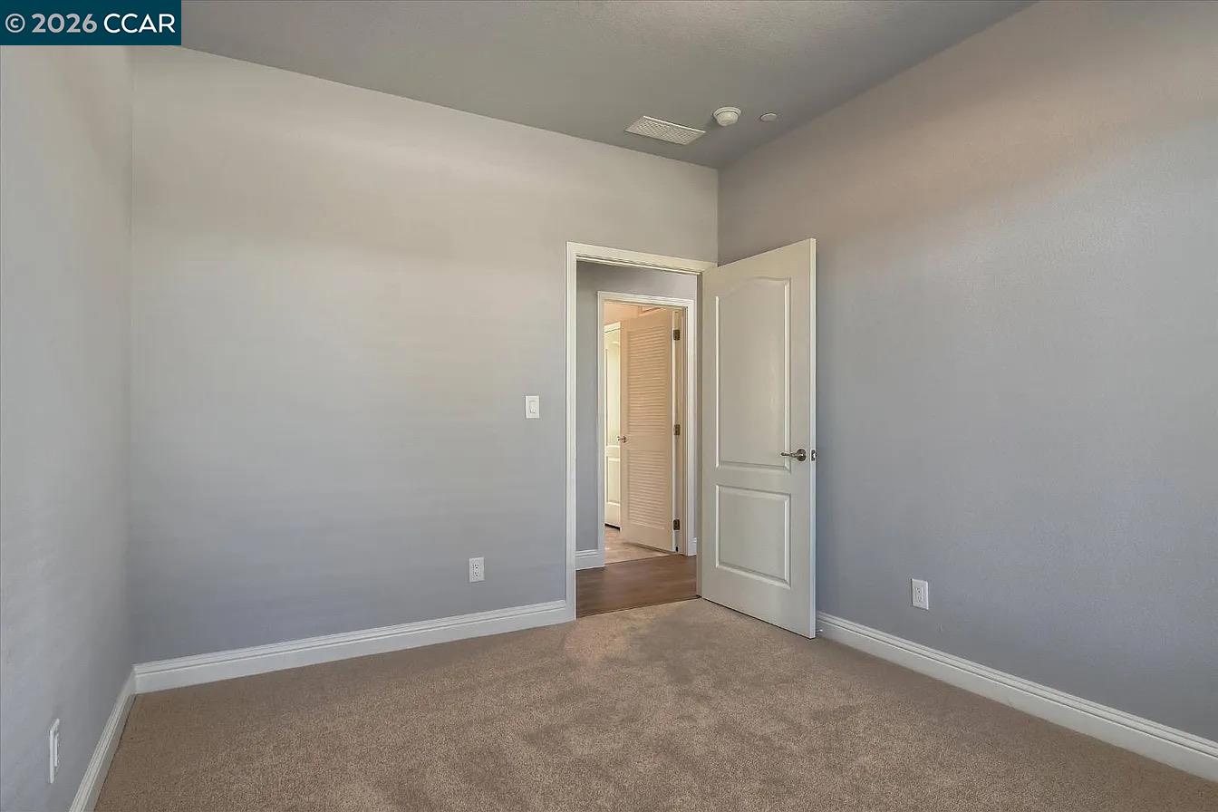 Detail Gallery Image 13 of 20 For 9 Shoal Dr, Daly City,  CA 94014 - 3 Beds | 2 Baths