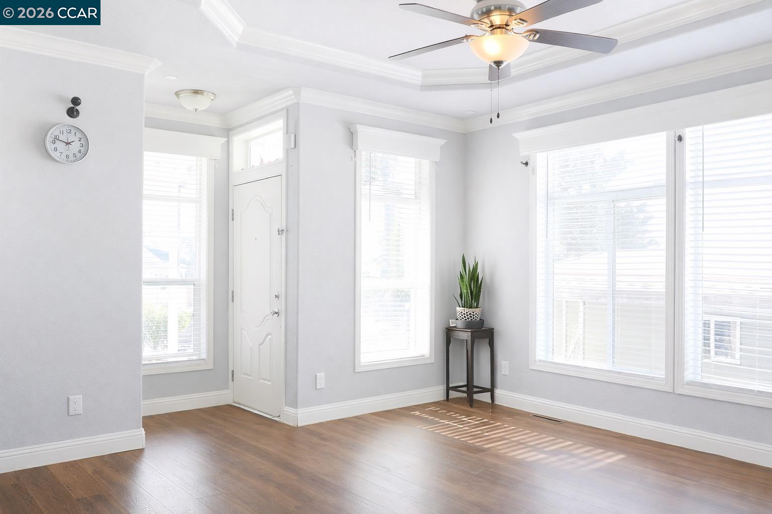 Detail Gallery Image 5 of 20 For 9 Shoal Dr, Daly City,  CA 94014 - 3 Beds | 2 Baths