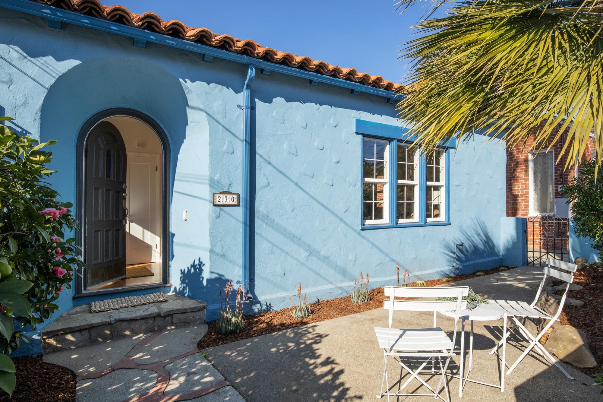 Detail Gallery Image 2 of 57 For 230 Belleview Dr, San Leandro,  CA 94577 - 2 Beds | 2 Baths