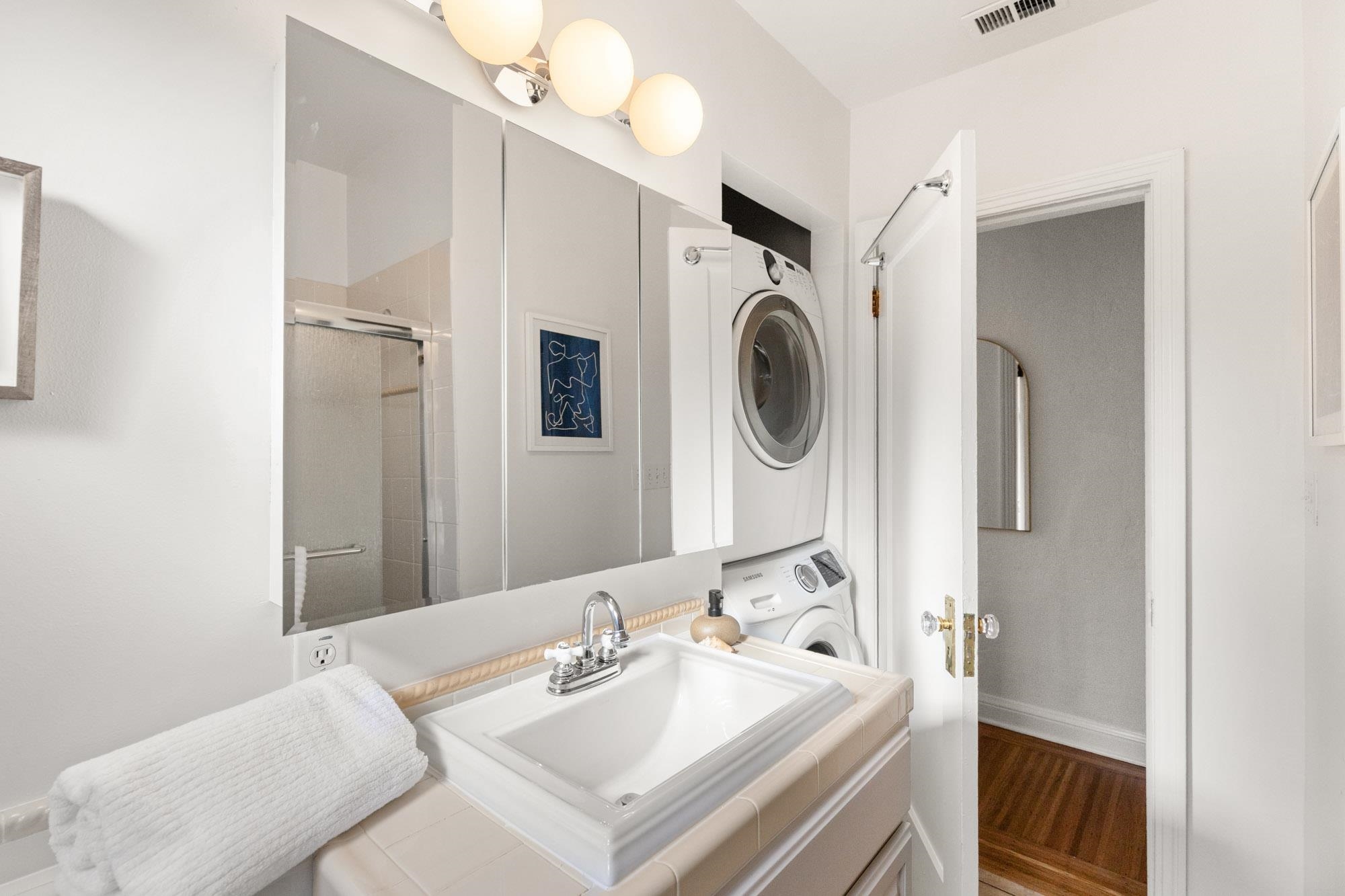 Detail Gallery Image 26 of 57 For 230 Belleview Dr, San Leandro,  CA 94577 - 2 Beds | 2 Baths