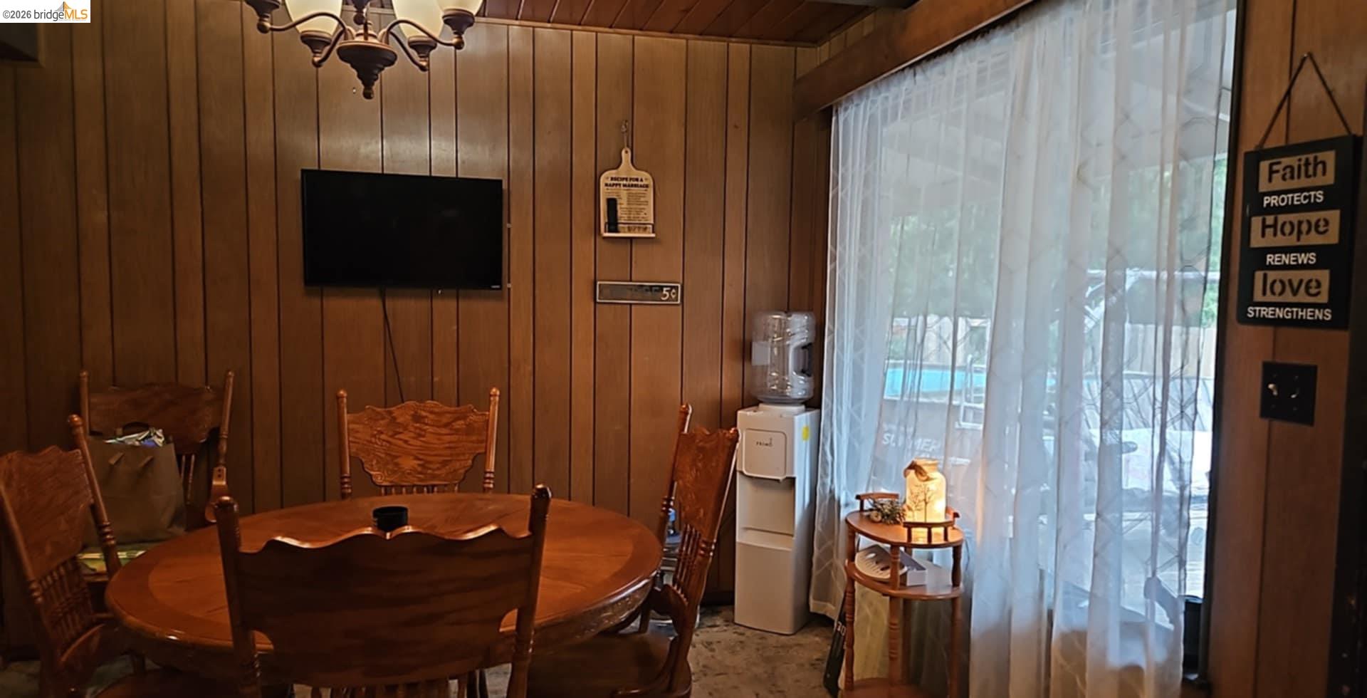 Detail Gallery Image 2 of 11 For 20772 Haiapo Rd, Mi Wuk Village,  CA 95346 - 2 Beds | 2 Baths