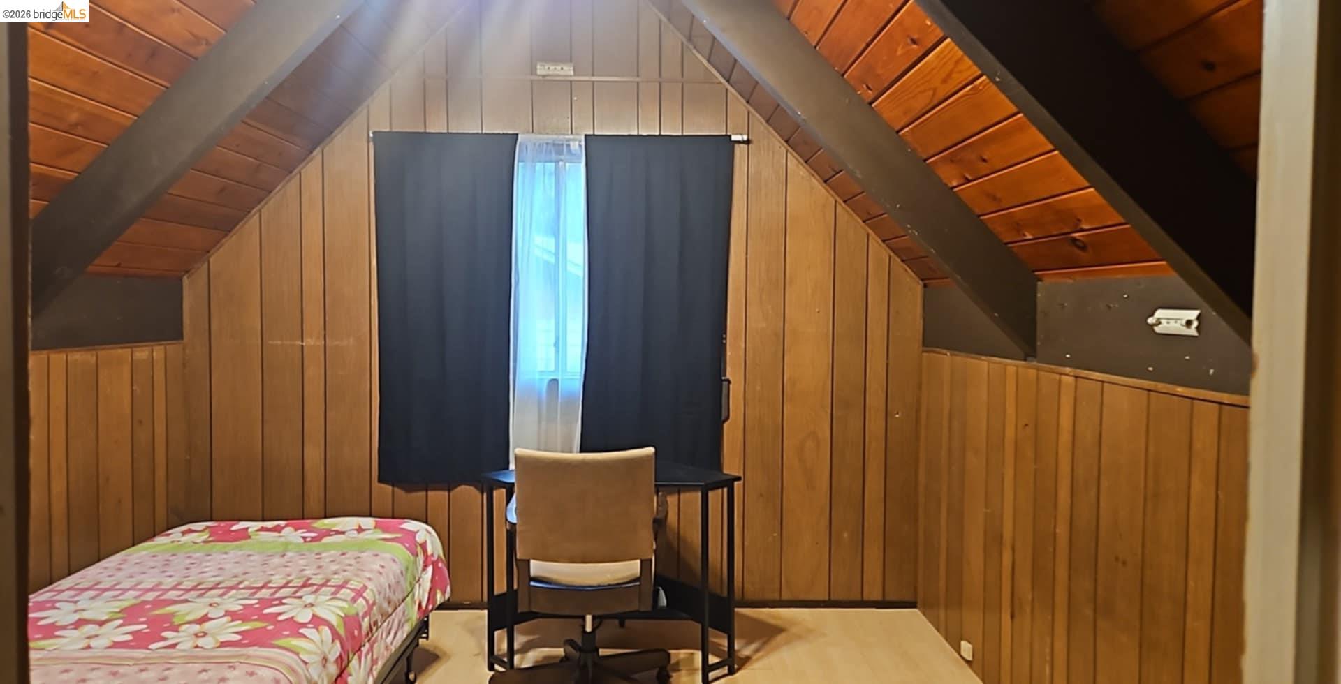 Detail Gallery Image 4 of 11 For 20772 Haiapo Rd, Mi Wuk Village,  CA 95346 - 2 Beds | 2 Baths