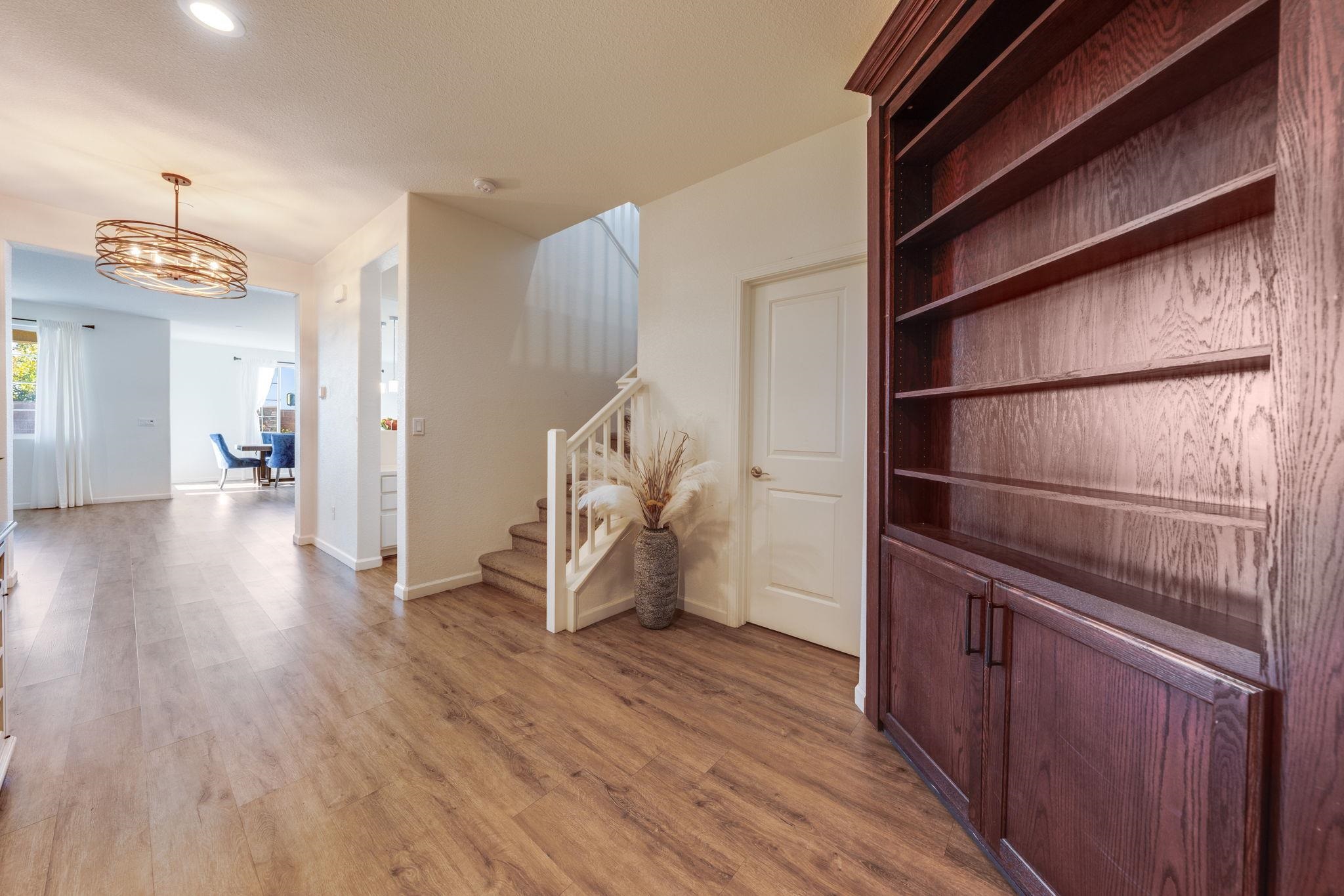 Detail Gallery Image 11 of 53 For 1305 Stark Bridge Rd, Lincoln,  CA 95648 - 5 Beds | 2/1 Baths