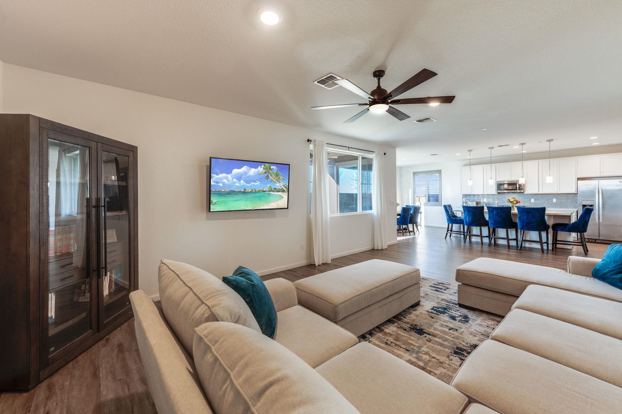 Detail Gallery Image 16 of 53 For 1305 Stark Bridge Rd, Lincoln,  CA 95648 - 5 Beds | 2/1 Baths