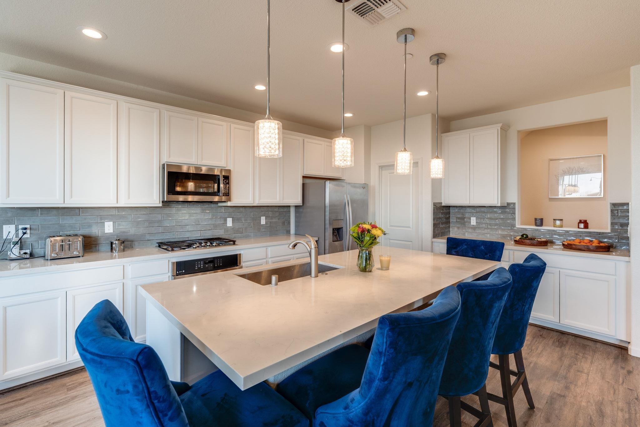 Detail Gallery Image 19 of 53 For 1305 Stark Bridge Rd, Lincoln,  CA 95648 - 5 Beds | 2/1 Baths