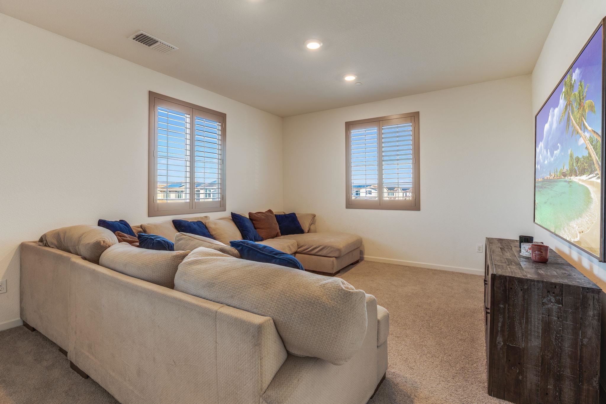 Detail Gallery Image 41 of 53 For 1305 Stark Bridge Rd, Lincoln,  CA 95648 - 5 Beds | 2/1 Baths