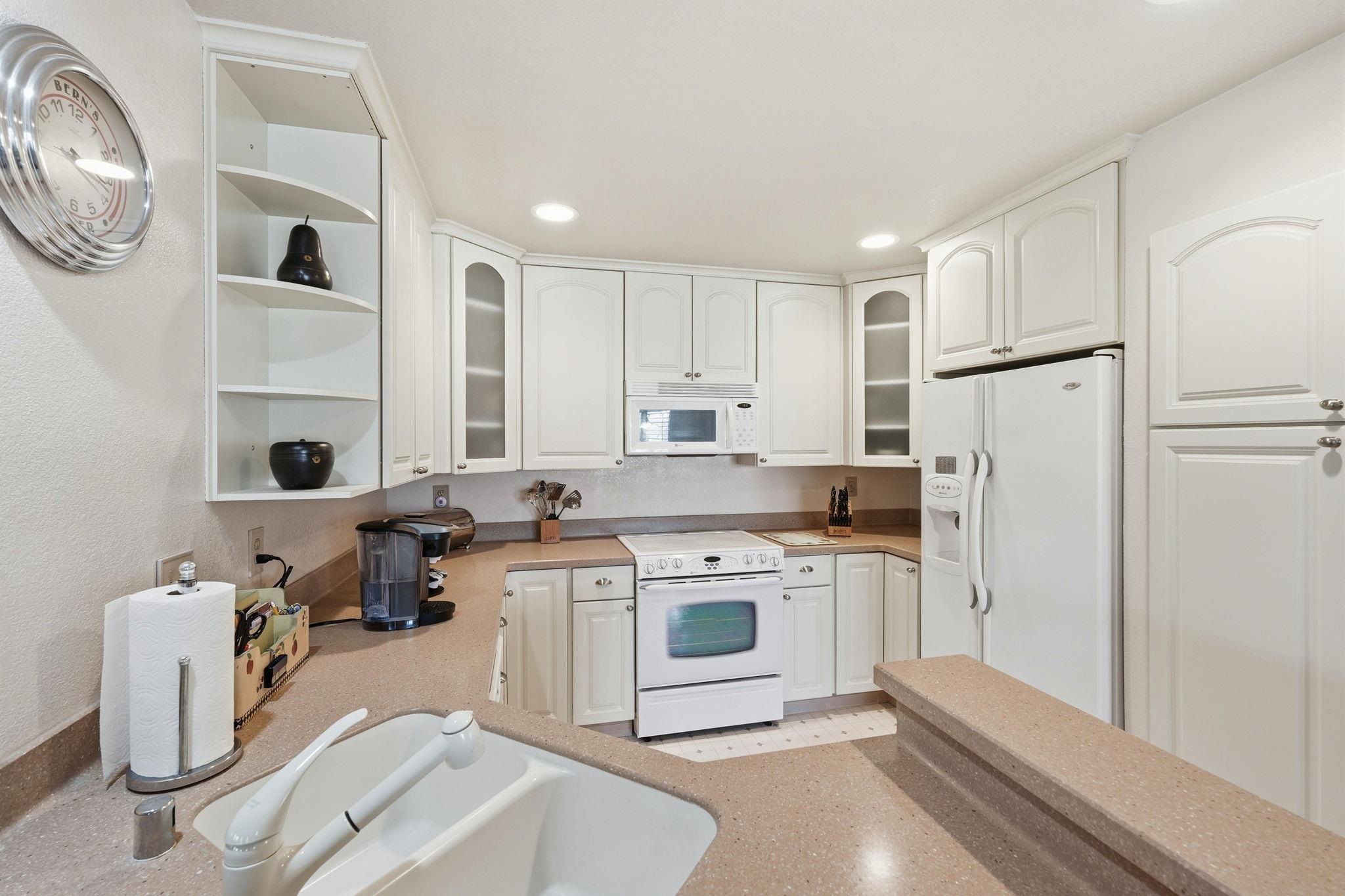 Detail Gallery Image 12 of 30 For 1643 W Swain Rd, Stockton,  CA 95207 - 2 Beds | 2 Baths