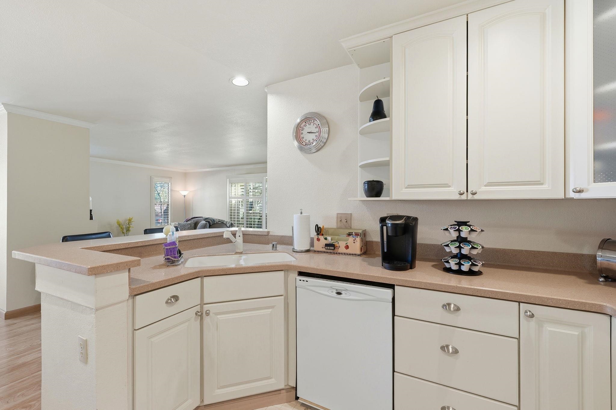 Detail Gallery Image 13 of 30 For 1643 W Swain Rd, Stockton,  CA 95207 - 2 Beds | 2 Baths