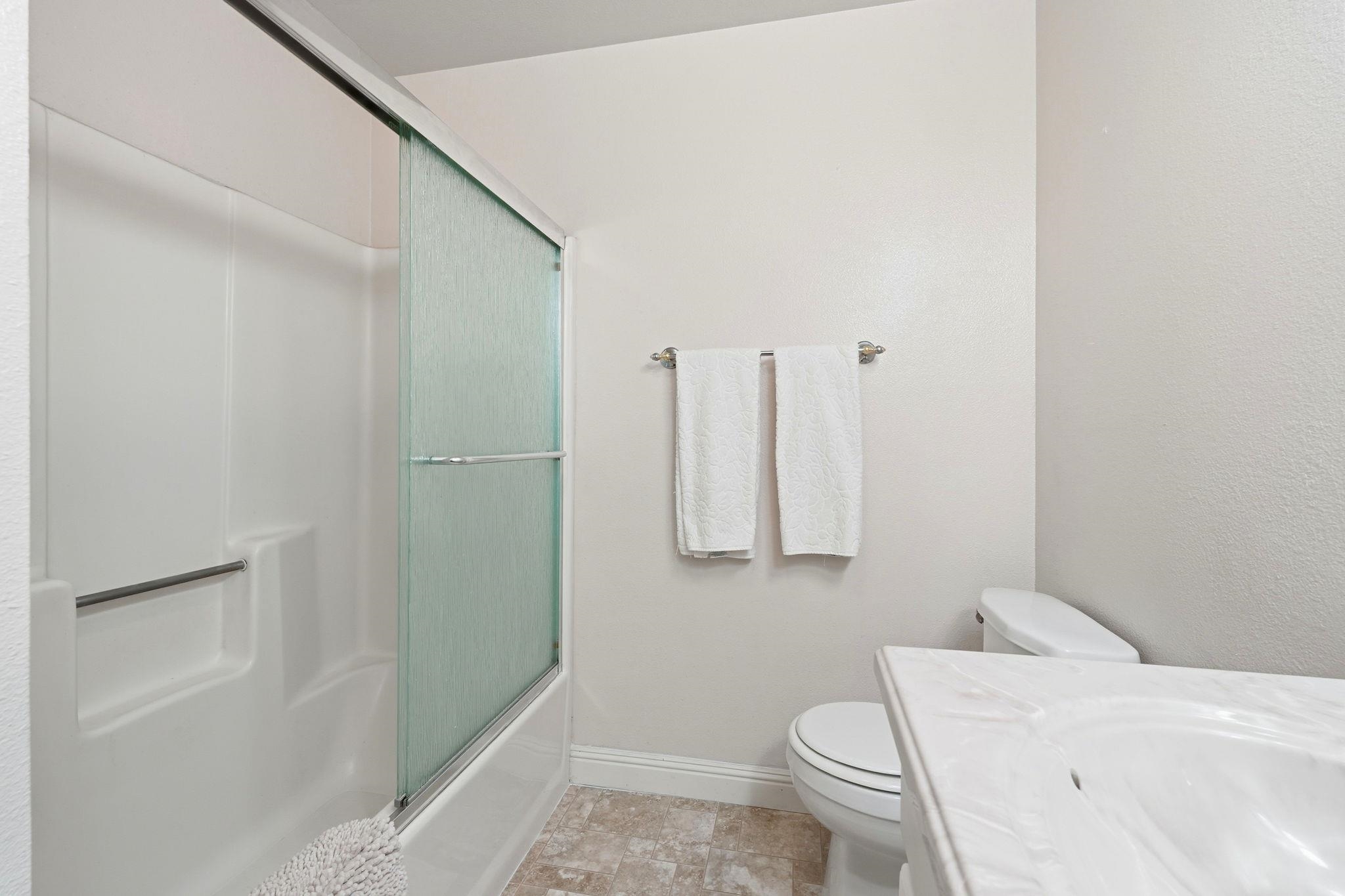 Detail Gallery Image 25 of 30 For 1643 W Swain Rd, Stockton,  CA 95207 - 2 Beds | 2 Baths