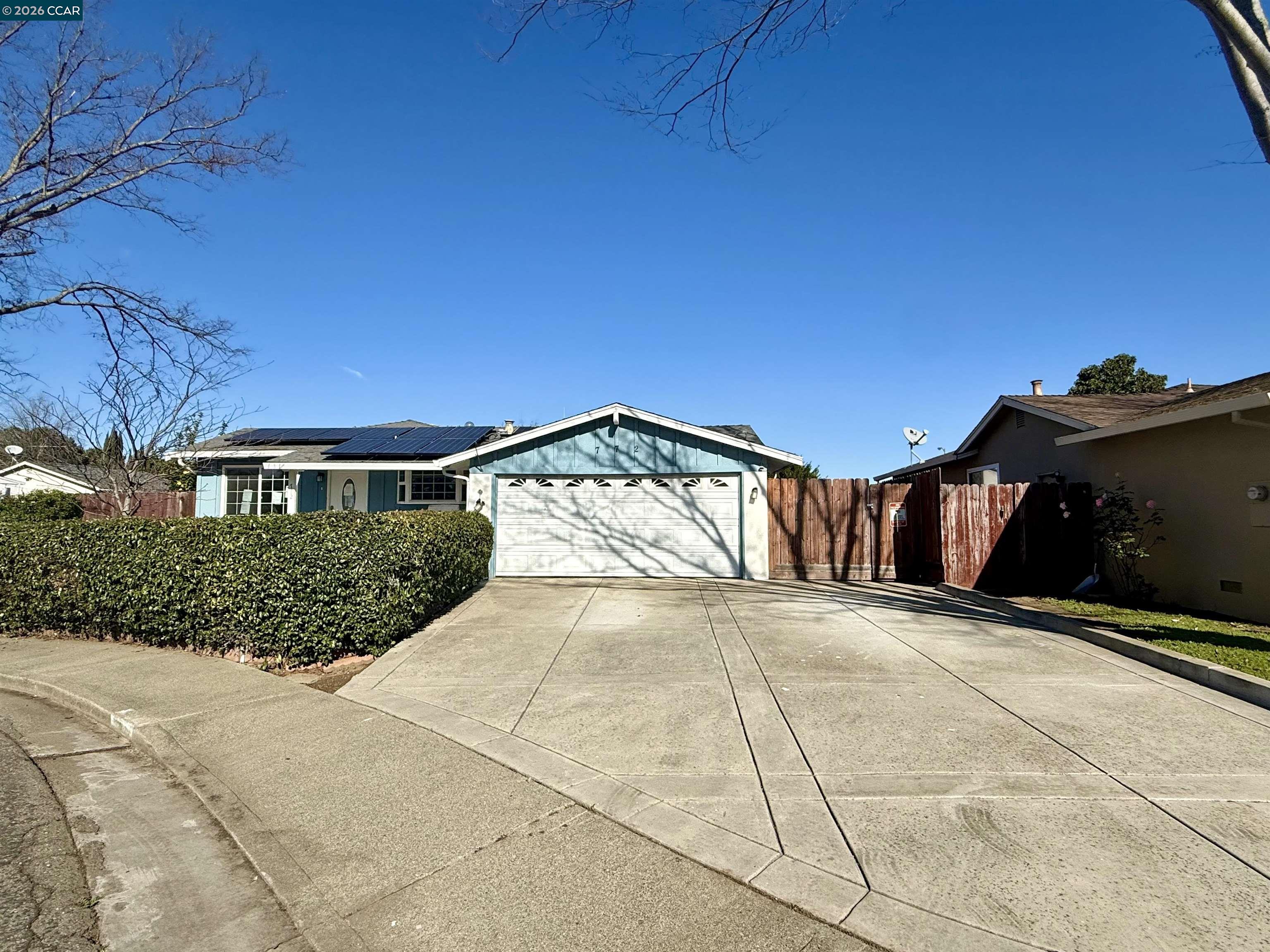 Detail Gallery Image 3 of 29 For 772 Largo Ct, Fairfield,  CA 94533 - 3 Beds | 2 Baths