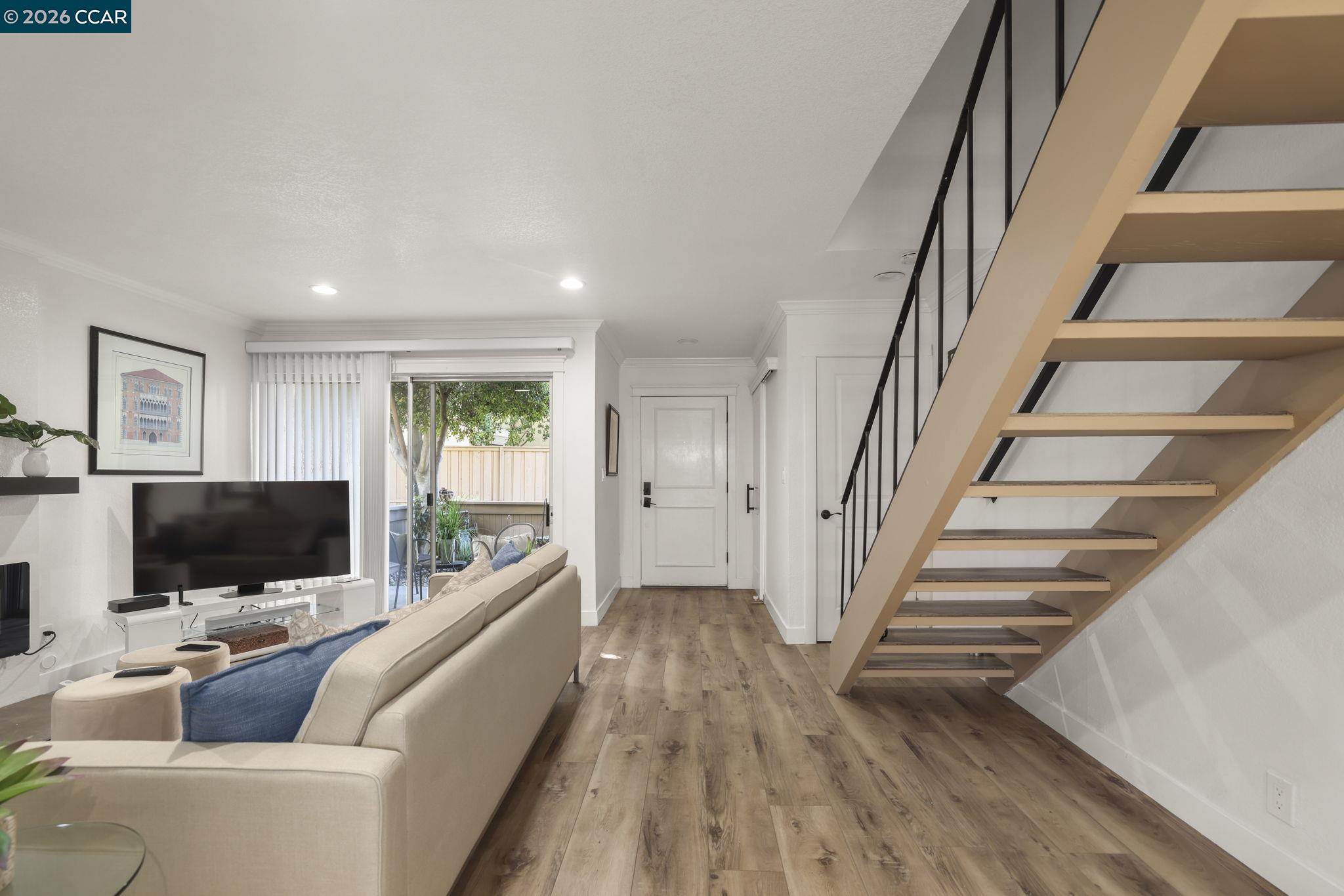 Detail Gallery Image 8 of 32 For 1844 Pomar Way, Walnut Creek,  CA 94598 - 2 Beds | 1/1 Baths