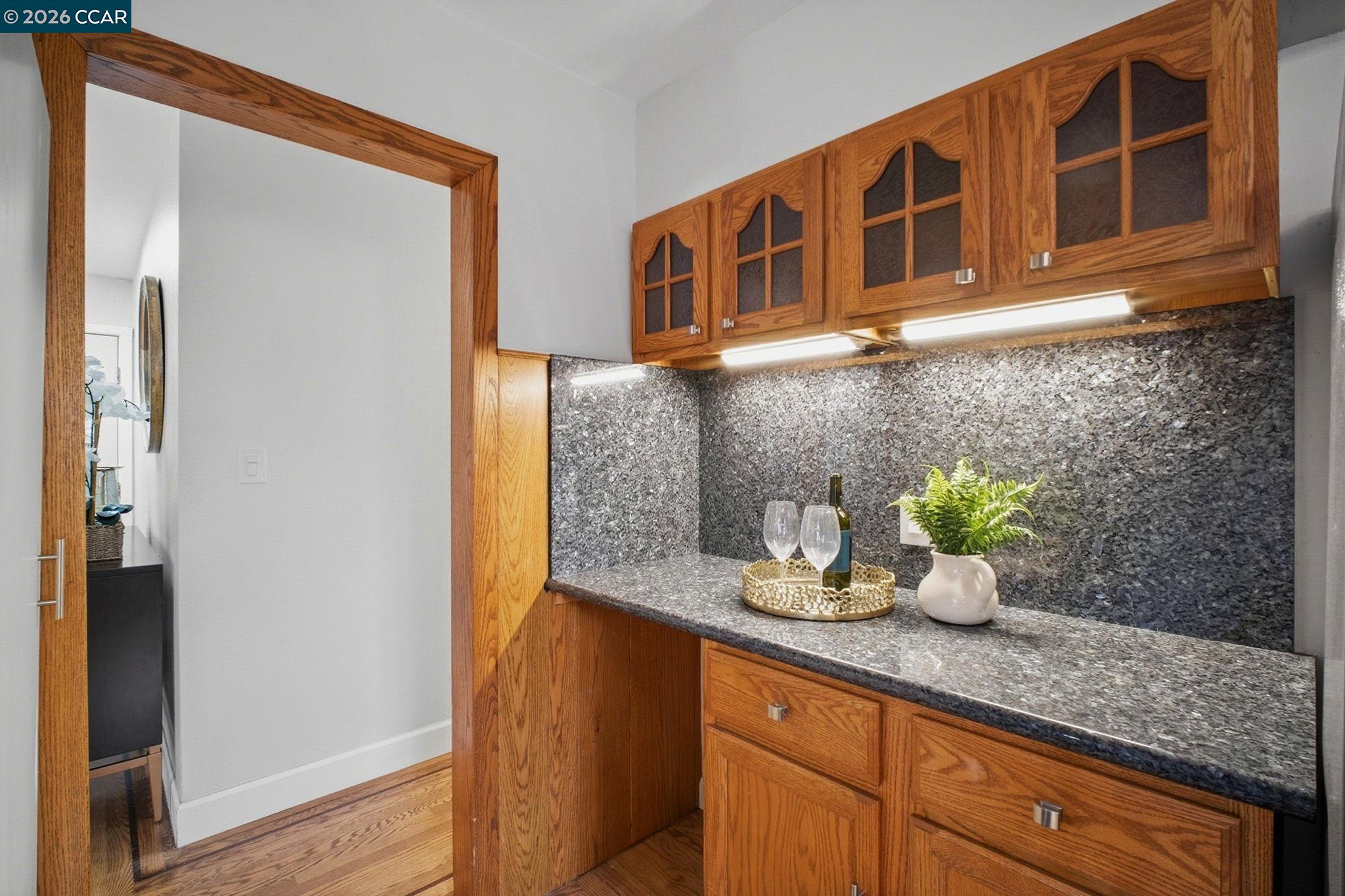 Detail Gallery Image 20 of 43 For 16132 via Catherine, San Lorenzo,  CA 94580 - 3 Beds | 2 Baths