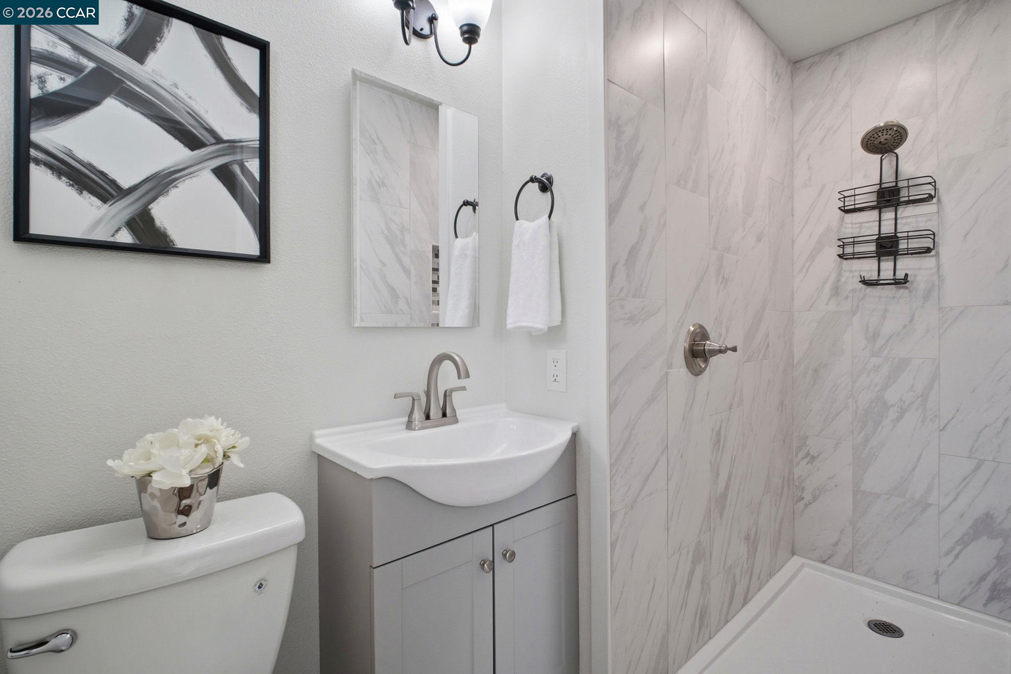 Detail Gallery Image 27 of 43 For 16132 via Catherine, San Lorenzo,  CA 94580 - 3 Beds | 2 Baths