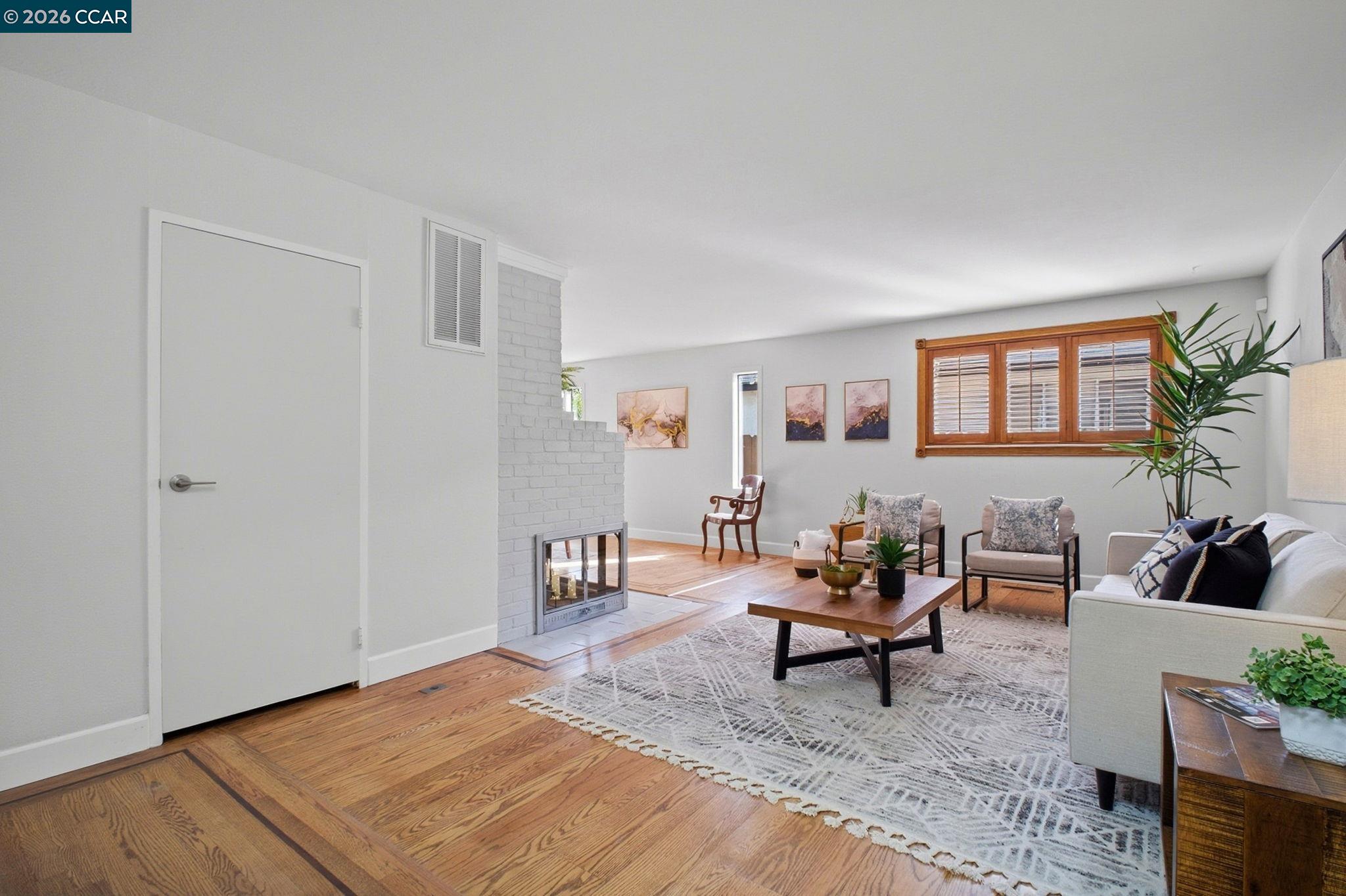 Detail Gallery Image 8 of 43 For 16132 via Catherine, San Lorenzo,  CA 94580 - 3 Beds | 2 Baths