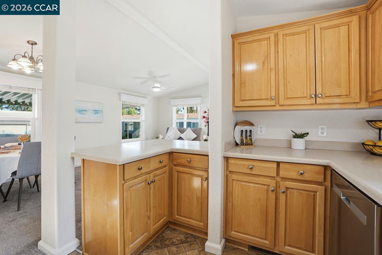 Detail Gallery Image 12 of 35 For 3777 Willow Pass Rd #20,  Bay Point,  CA 94565 - 2 Beds | 1/1 Baths