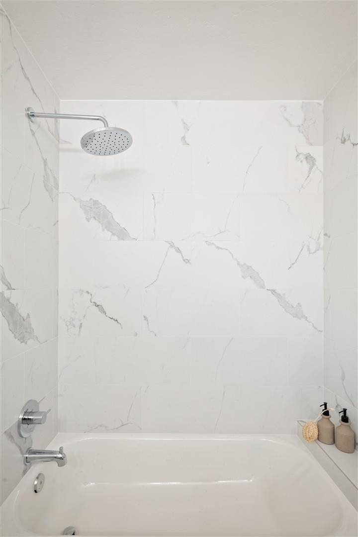 Detail Gallery Image 24 of 43 For 125 Larkwood Cir, Danville,  CA 94526 - 5 Beds | 2/1 Baths