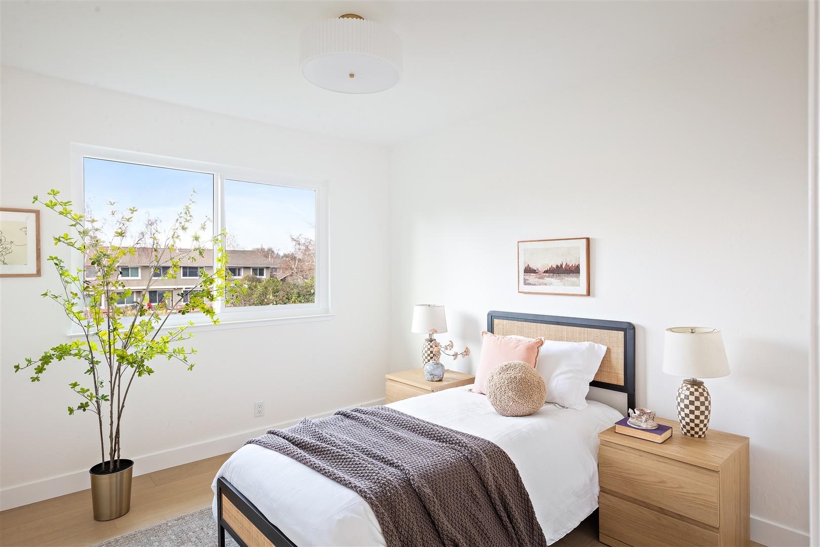 Detail Gallery Image 27 of 43 For 125 Larkwood Cir, Danville,  CA 94526 - 5 Beds | 2/1 Baths