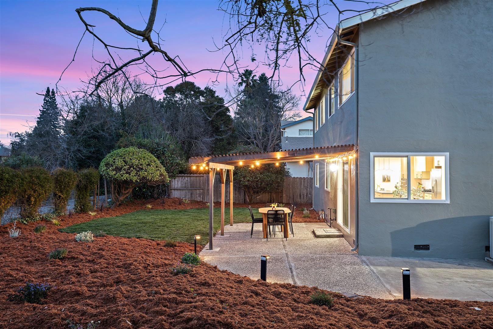 Detail Gallery Image 32 of 43 For 125 Larkwood Cir, Danville,  CA 94526 - 5 Beds | 2/1 Baths