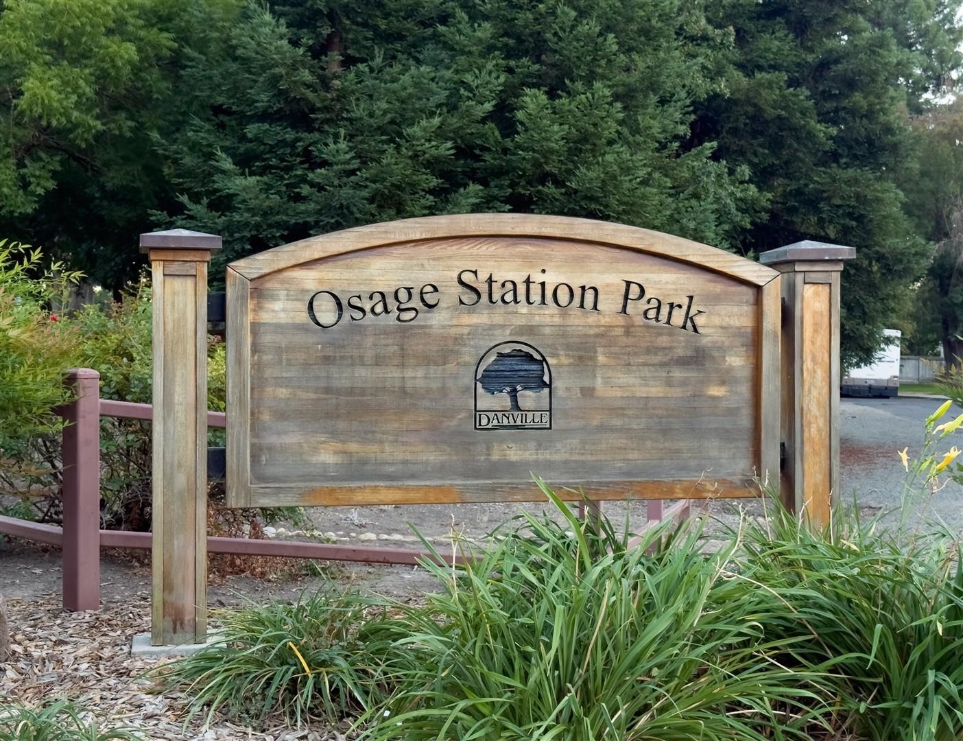 Detail Gallery Image 37 of 43 For 125 Larkwood Cir, Danville,  CA 94526 - 5 Beds | 2/1 Baths