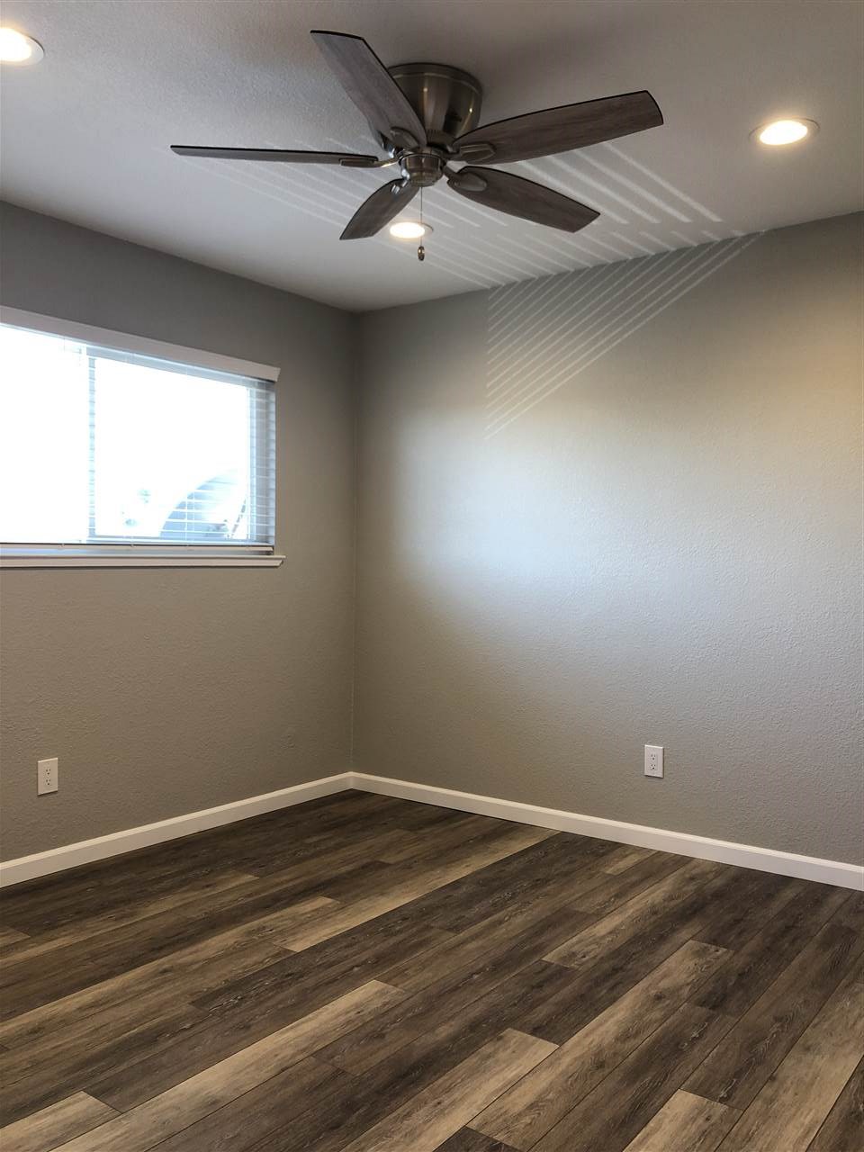 Detail Gallery Image 11 of 17 For 1021 W 8th St #1,  Antioch,  CA 94509-1573 - 2 Beds | 1 Baths