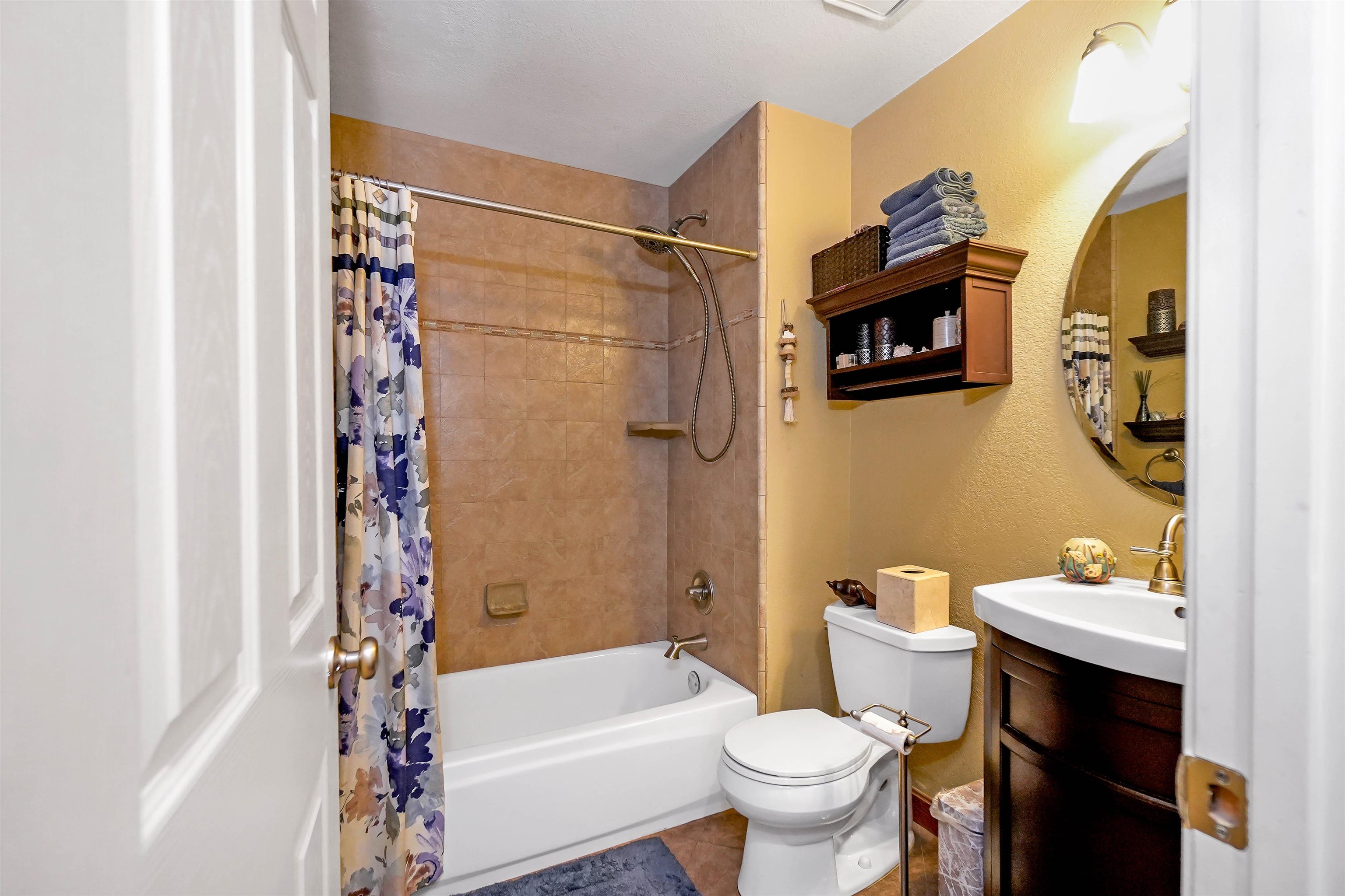 Detail Gallery Image 27 of 57 For 3699 Greenhills Avenue, Castro Valley,  CA 94546 - 4 Beds | 3 Baths