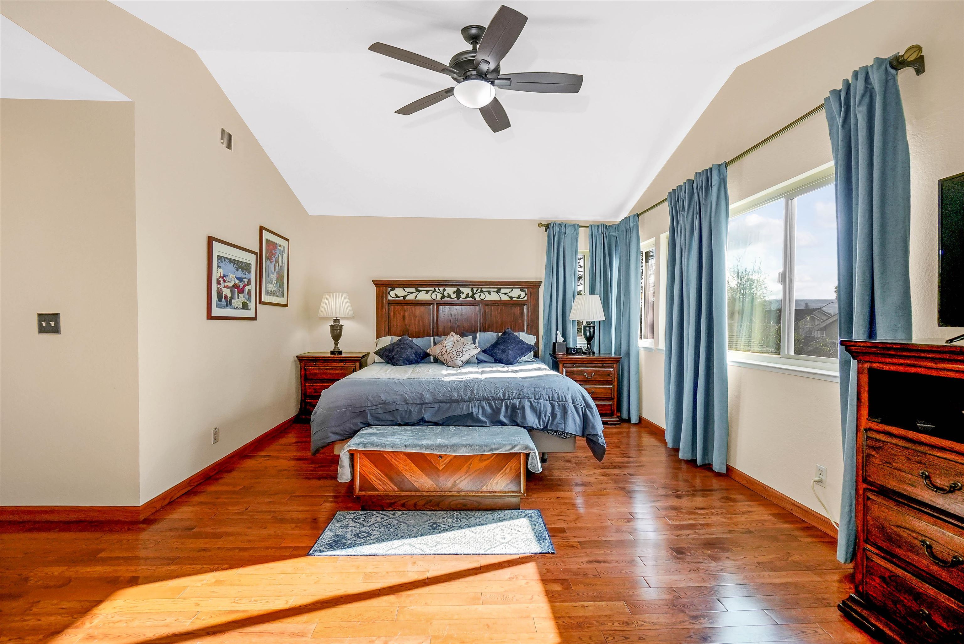 Detail Gallery Image 36 of 57 For 3699 Greenhills Avenue, Castro Valley,  CA 94546 - 4 Beds | 3 Baths