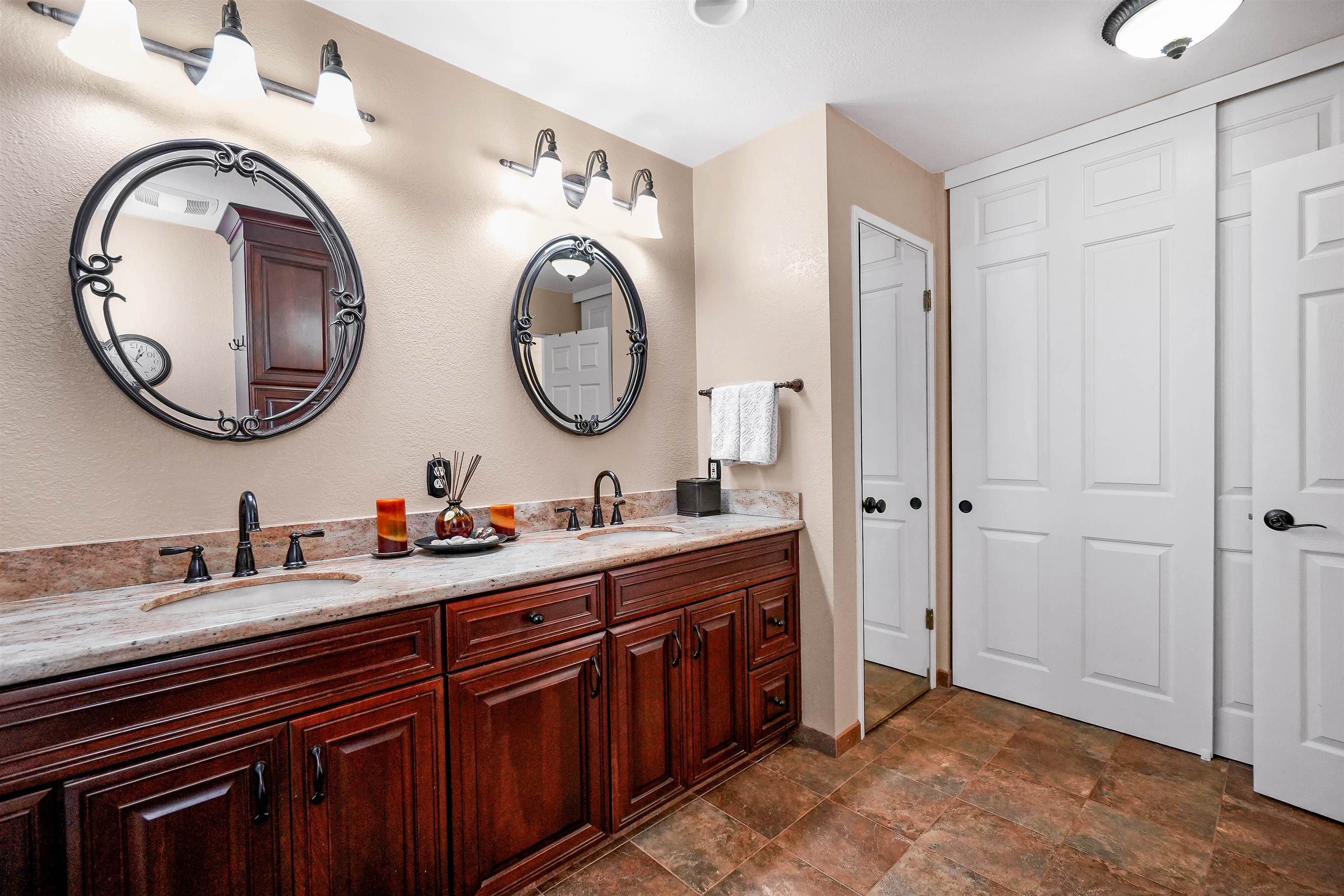 Detail Gallery Image 40 of 57 For 3699 Greenhills Avenue, Castro Valley,  CA 94546 - 4 Beds | 3 Baths