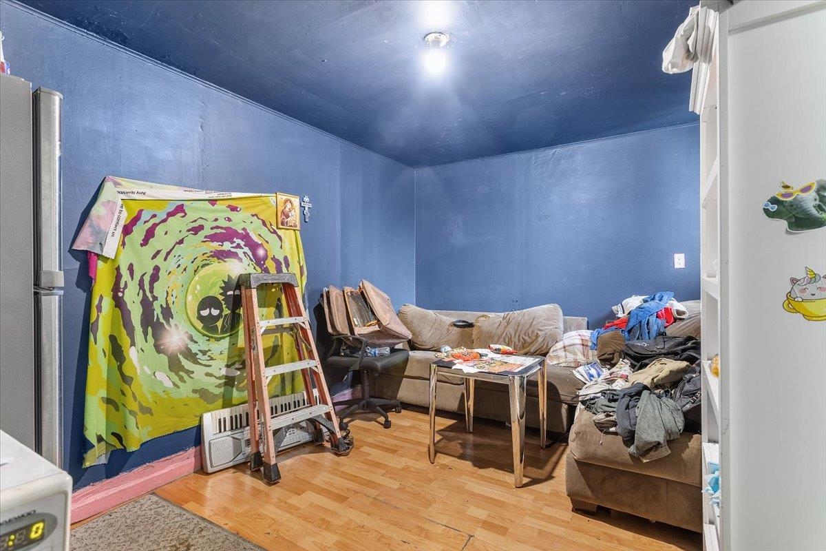 Detail Gallery Image 28 of 31 For 3109 Elmwood, Oakland,  CA 94601 - 6 Beds | 2 Baths